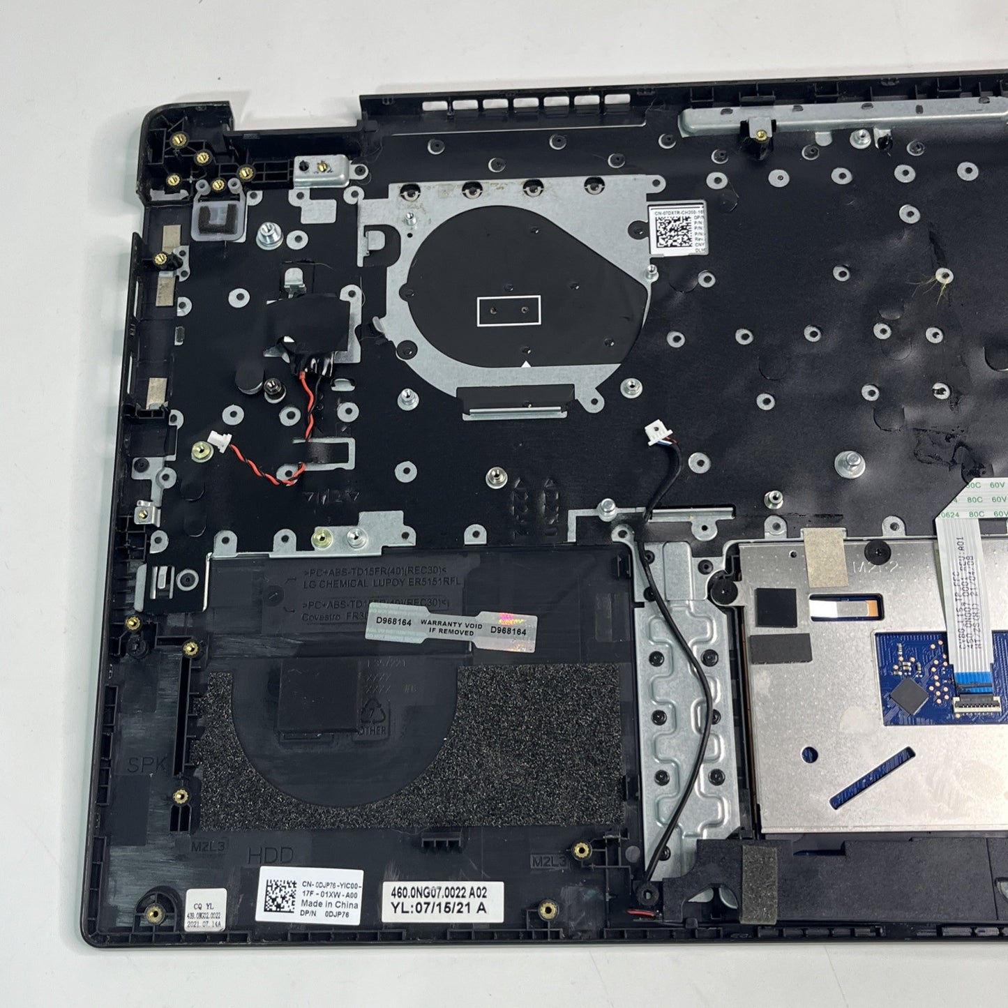 Genuine Black Dell Latitude 3520 Palmrest , Touchpad & Speakers. Bit Cracked
