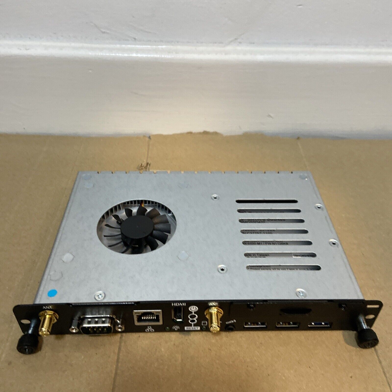 Axiomtek OPS883-H-i5-OKAYA w/ 8GB DDR3 RAM 64GB SSD 