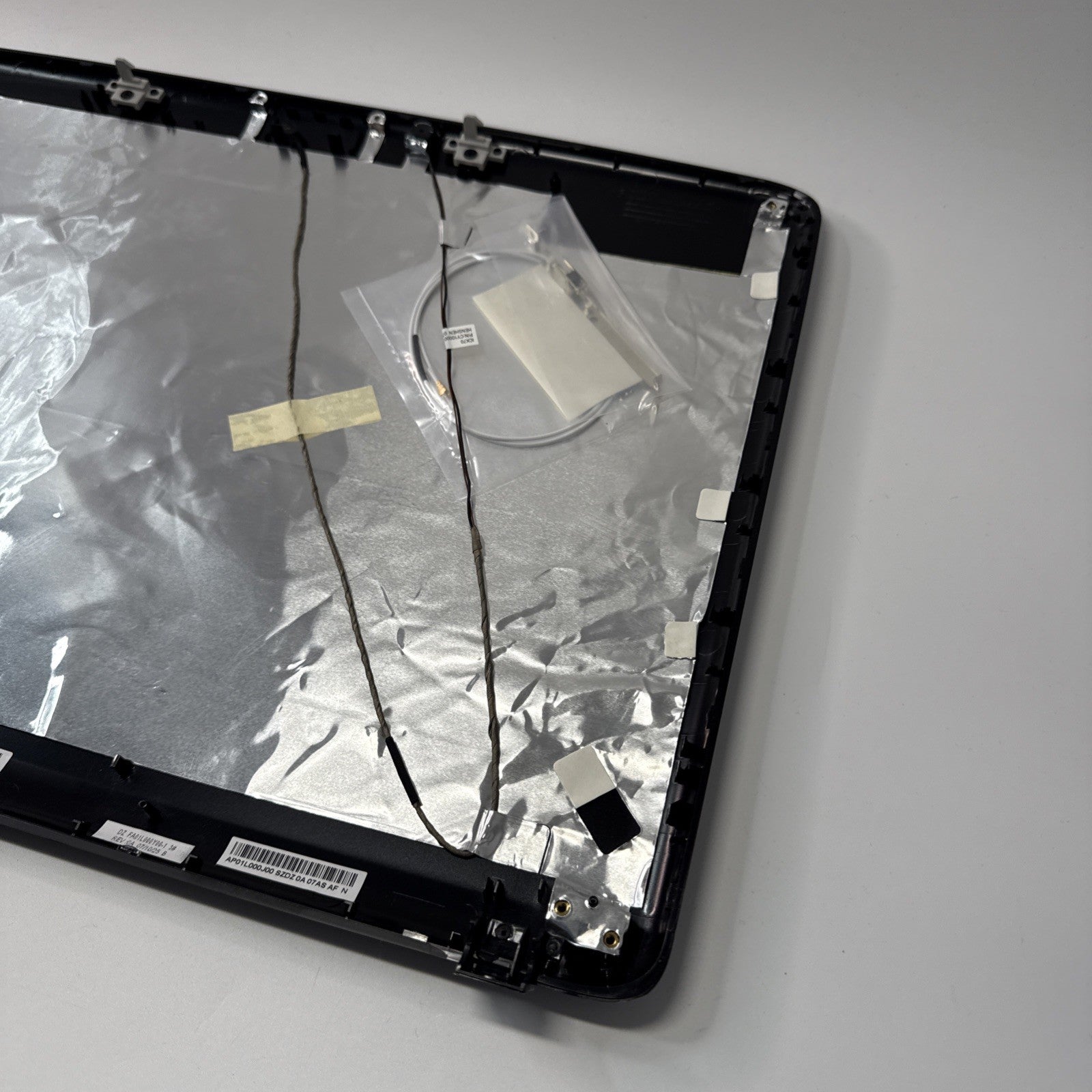 AP01L000J00 ACER ASPIRE 7720-4284 ICK70 LCD TOP LID  BACK COVER 60.ALN02.001