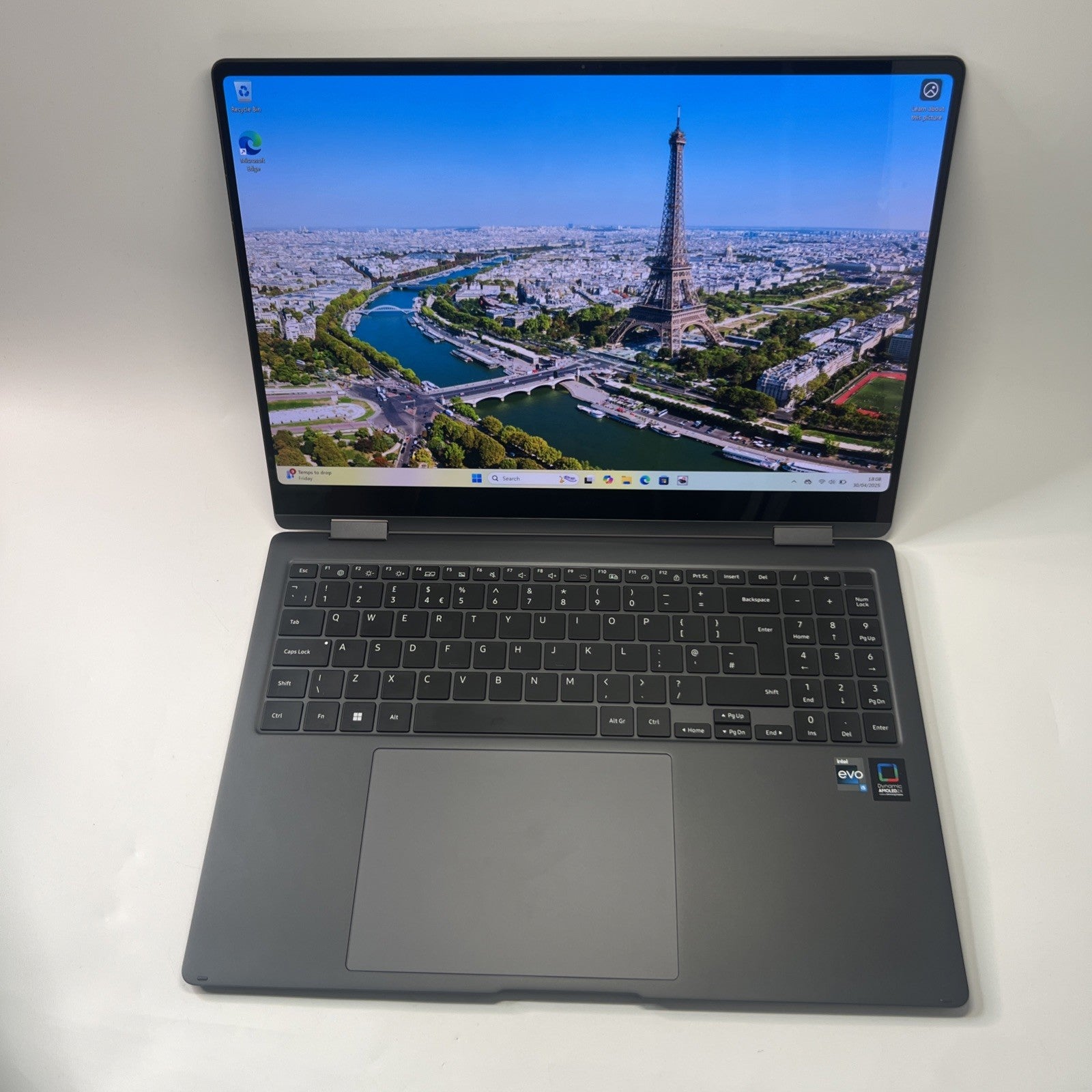 Samsung Galaxy Book3 PRO 360 Core i5-1340p 8GB RAM 256GB SSD AMOLED Touch Screen