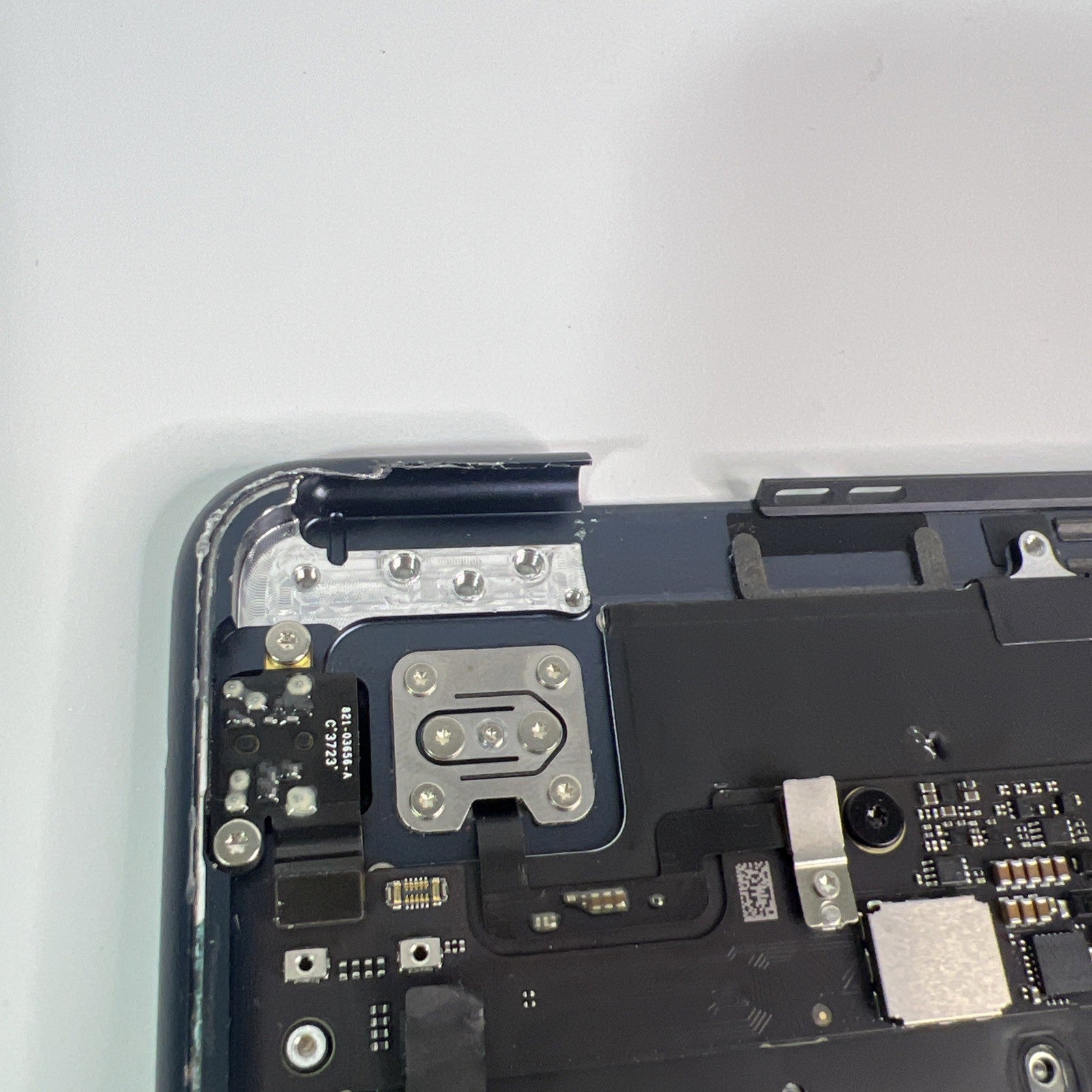 Apple Macbook Air 13 A2681 EMC 4074 Palmrest M2 UK Keyboard Midnight Blue