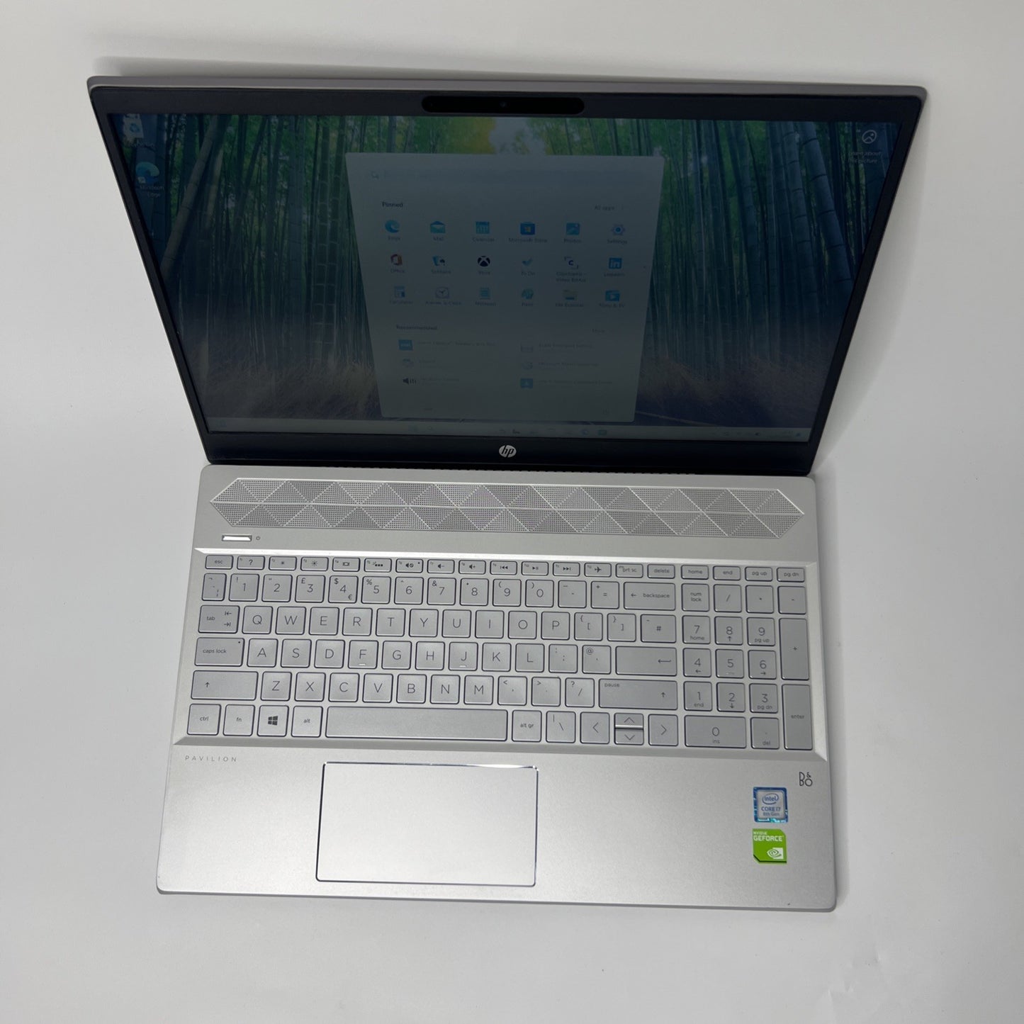 HP Pavilion Laptop 15-cs0016na 15.6" Intel Core i7-8550U 8GB RAM 256GB SSD