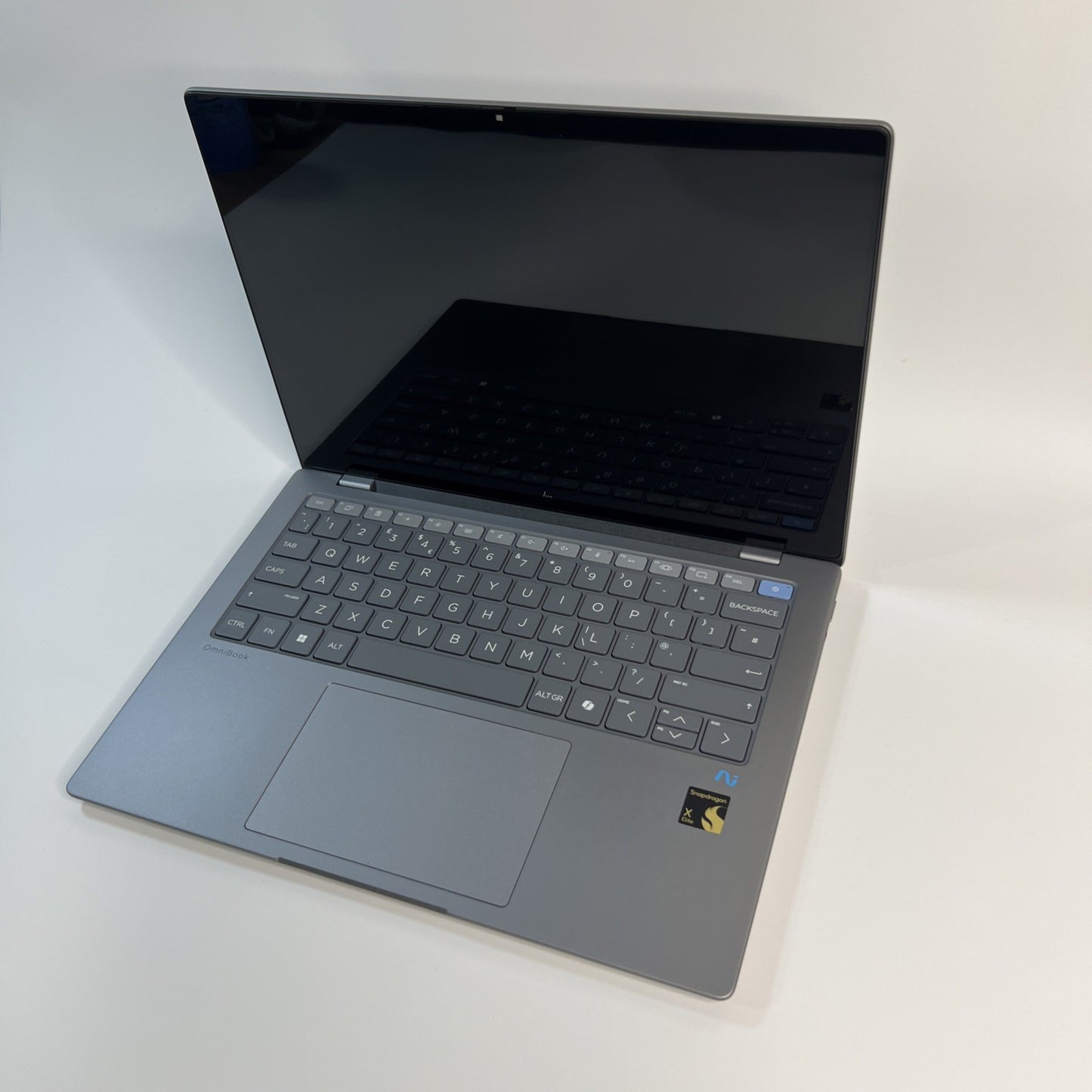 HP OmniBook X 14-fe0000sa Snapdragon X Elite 16GB 512GB SSD Touchscreen Laptop