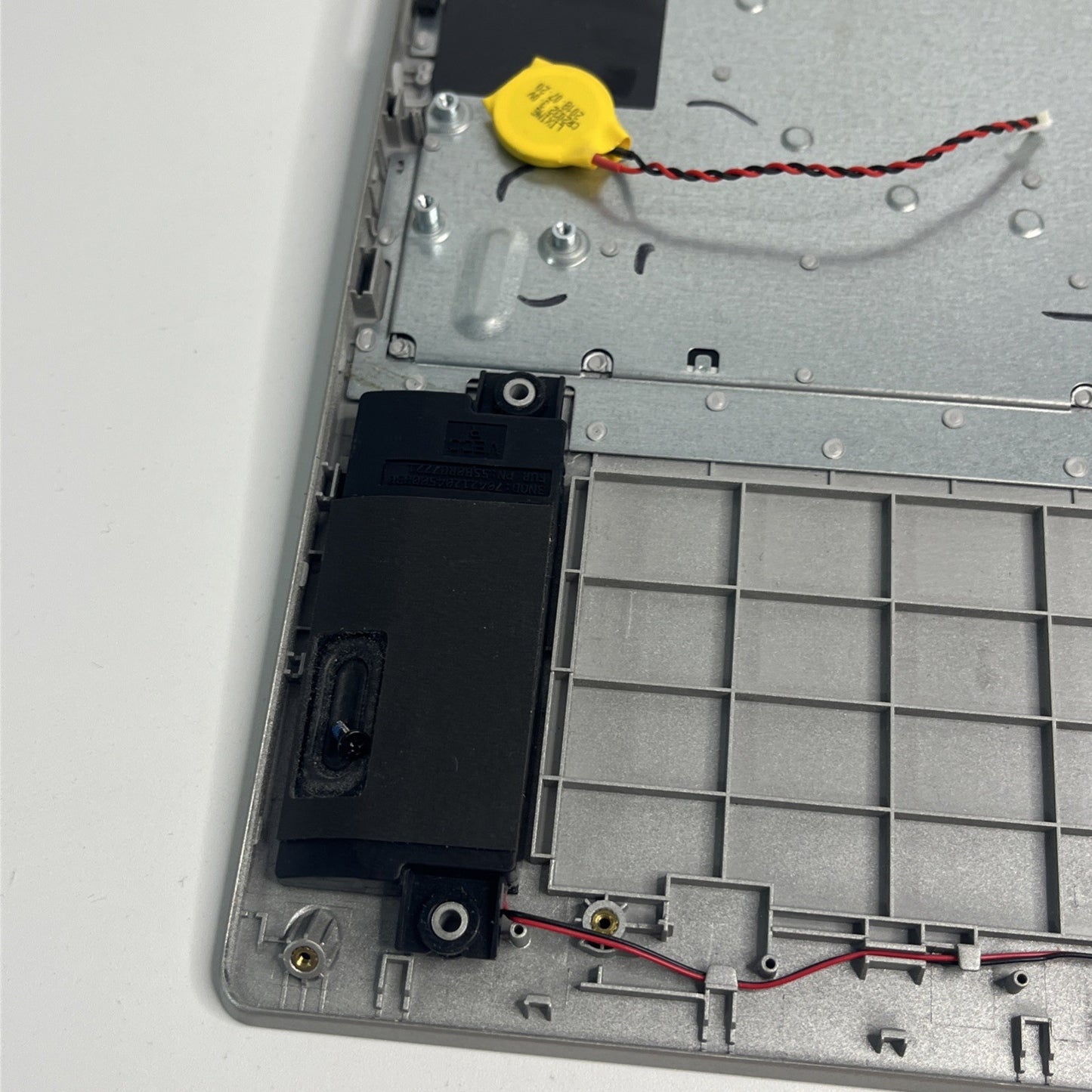 Genuine Silver Lenovo IdeaPad 330S-15IKB  Palmrest Keyboard And Speakers