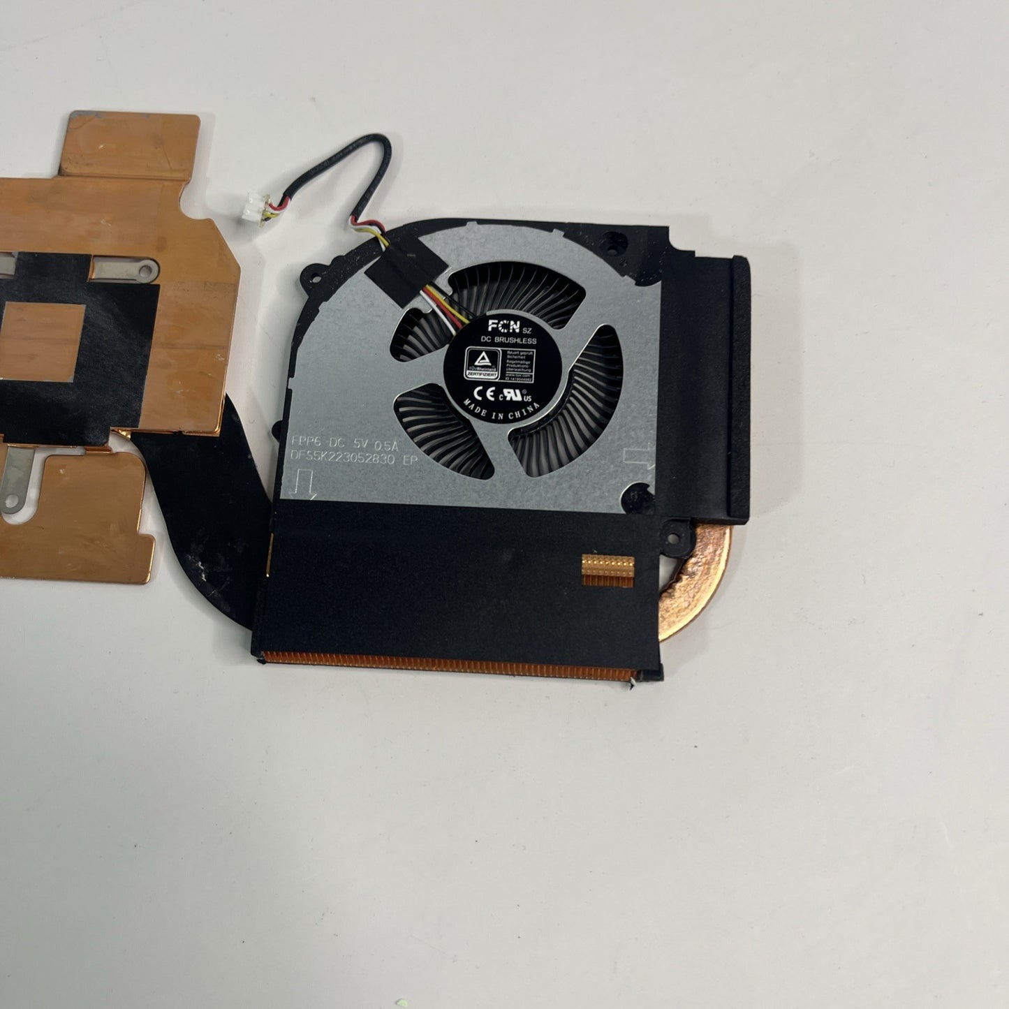 Genuine Black Medion Erazer Crawler E30-MD624 Cooling Cpu& Gpu Fans And Heatsink