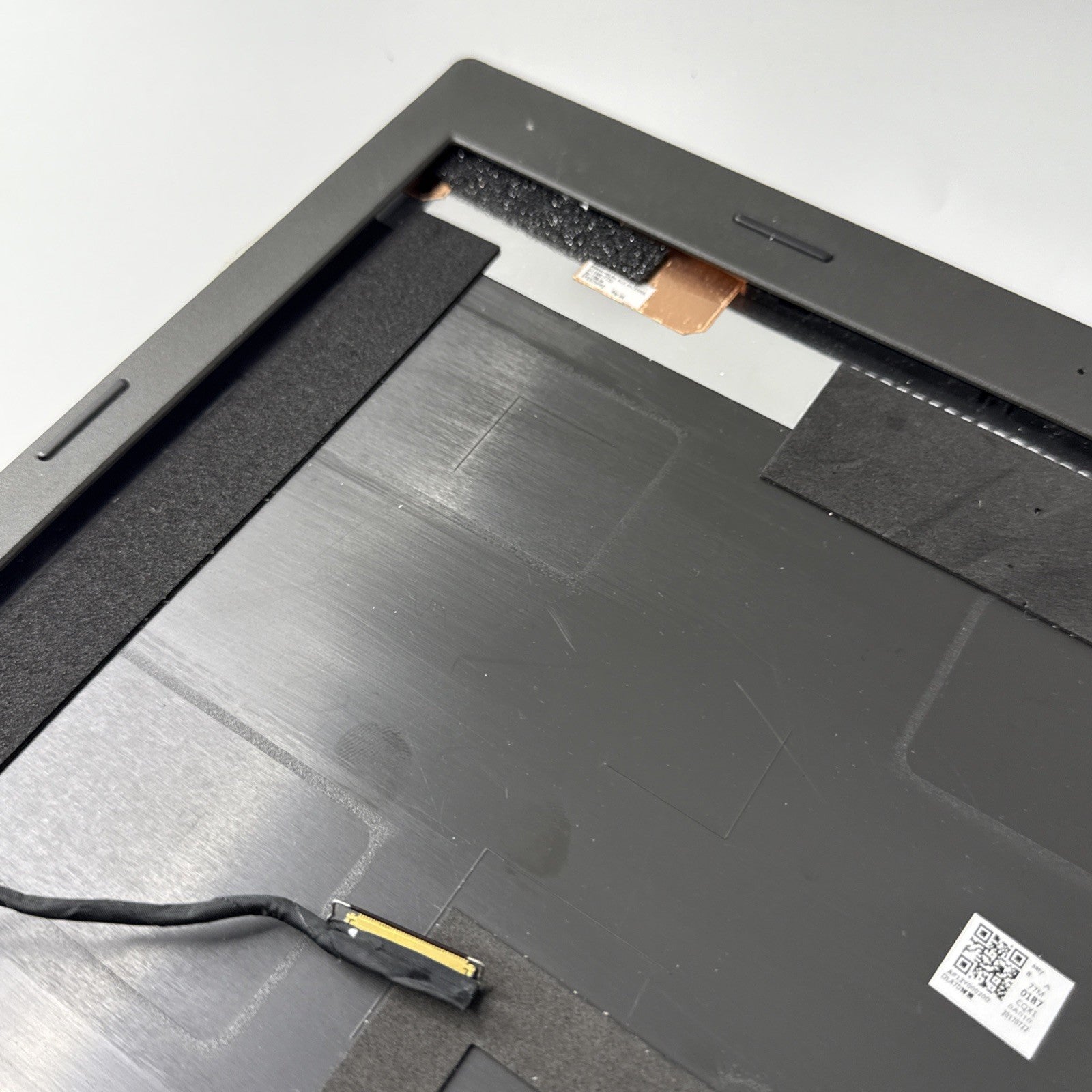 Lenovo ThinkPad L470 Series AP12Y000200 Top Lid Cover / Bezel/ Screen Cables