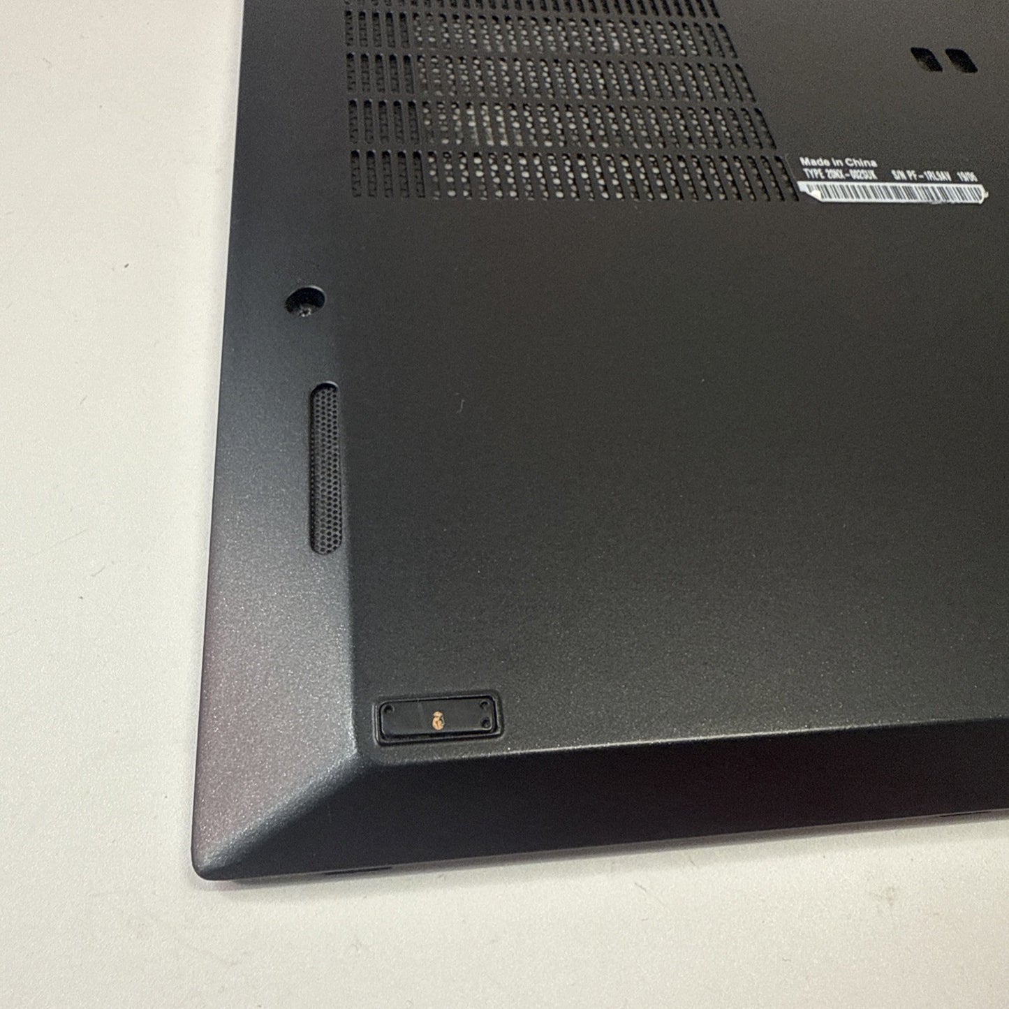 Genuine Lenovo Thinkpad T490s Bottom Base Cover AM1BR000100 Black