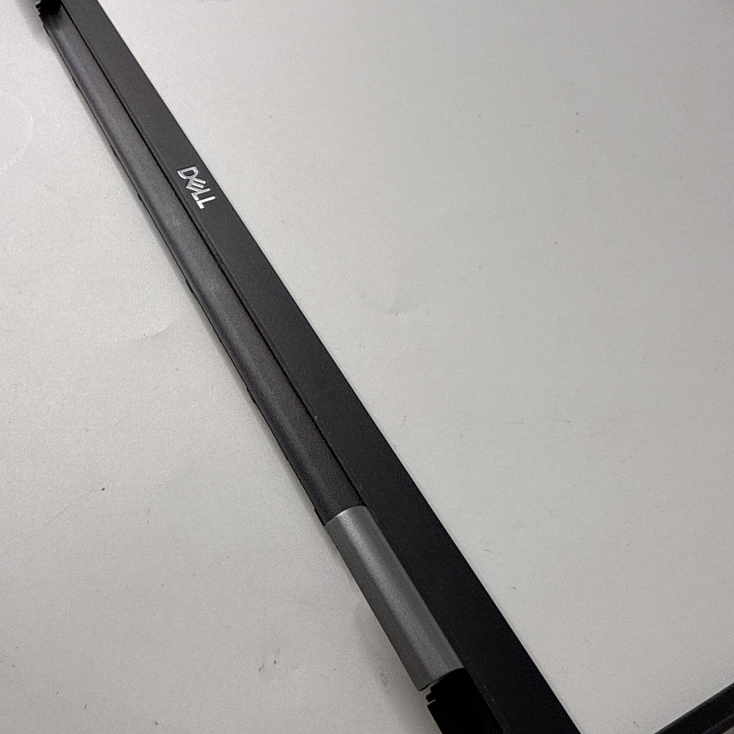 For Dell Latitude 5530 Screen Bezel Genuine 0DH2NW