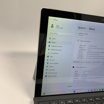 Microsoft Surface Pro 4 12.3 inch Tablet Intel Core i7-6650U 8GB RAM 256GB SSD