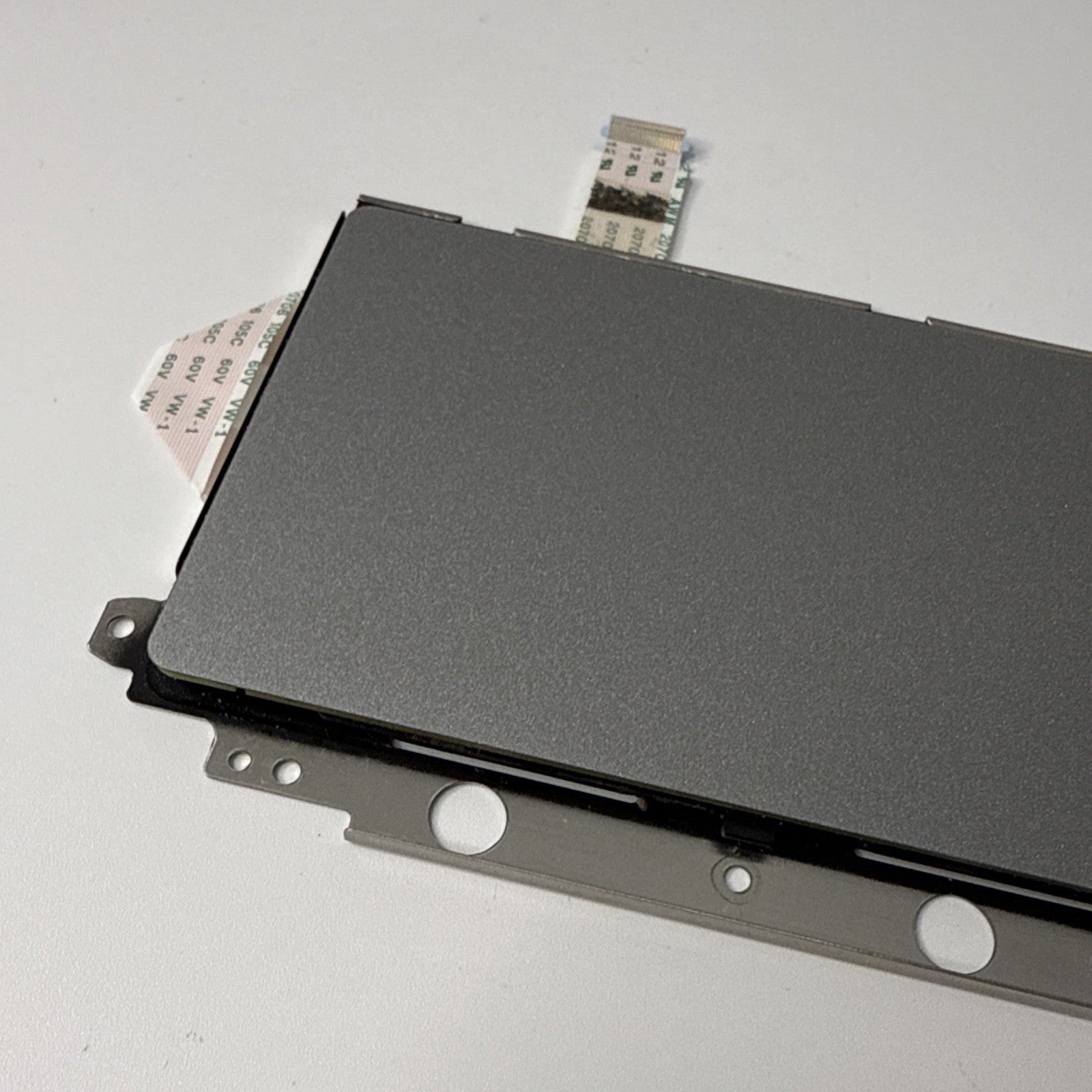 DELL LATTITUDE 5520 Touchpad Trackpad Clickpad Mouse Board + CABLE 0M60E