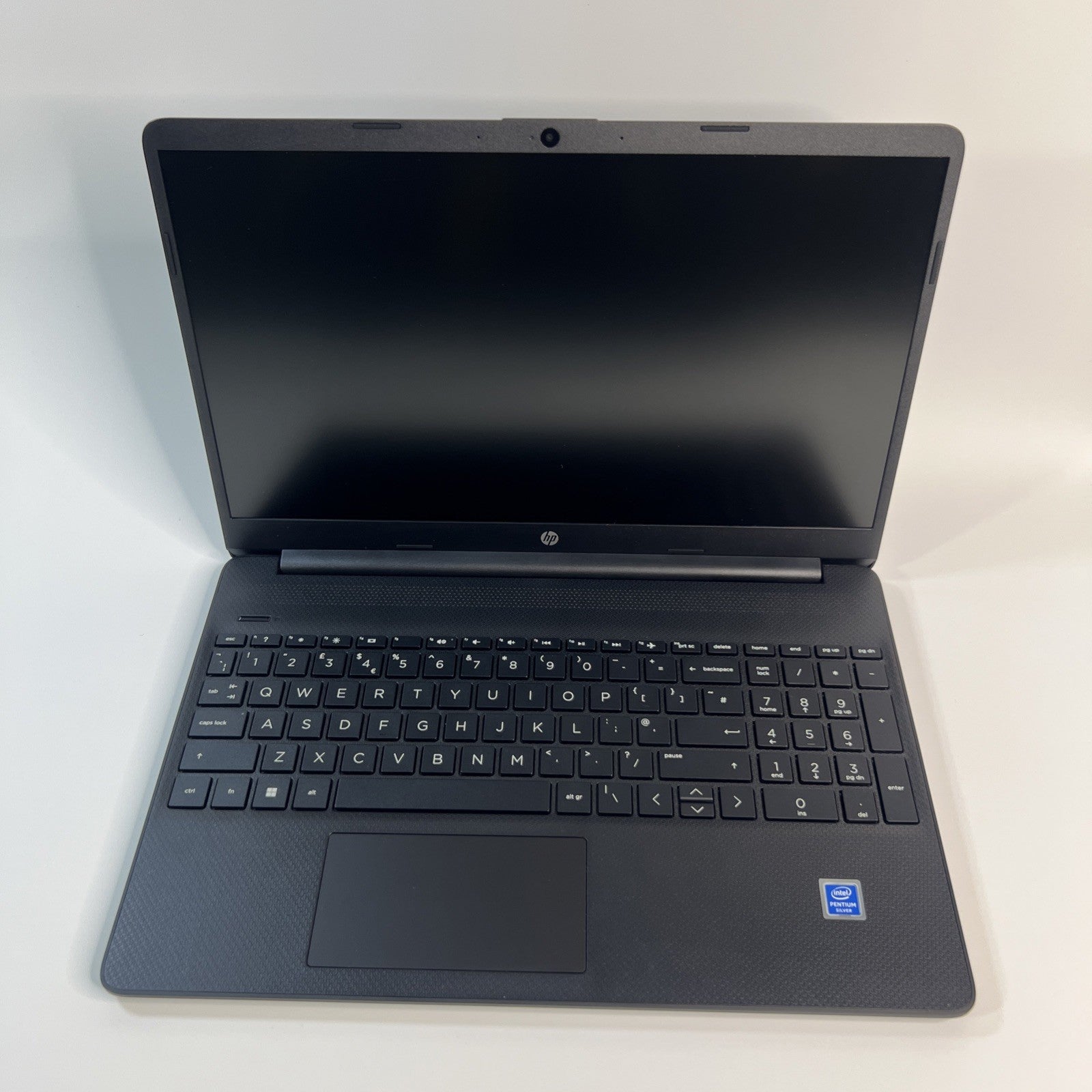 HP 15s-fq0004sa 15.6" Laptop Intel Pentium Silver N5030 4 GB RAM 128 GB SSD