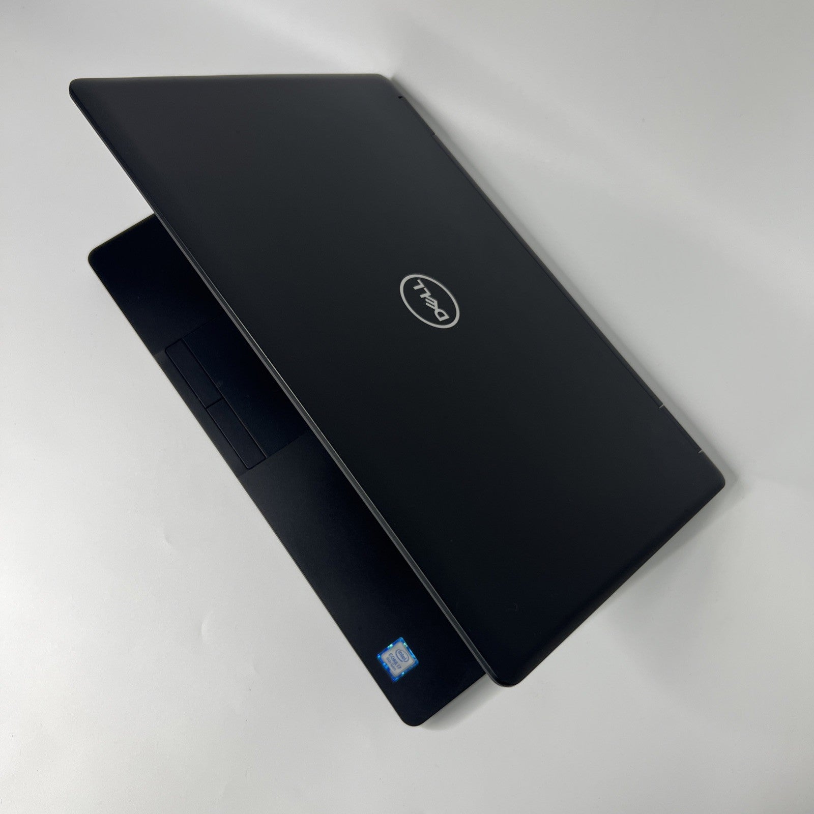 Dell Latitude 5590 Intel Core  i7-8650U 16Gb 512Gb SSD FHD Windows 11 Pro Laptop