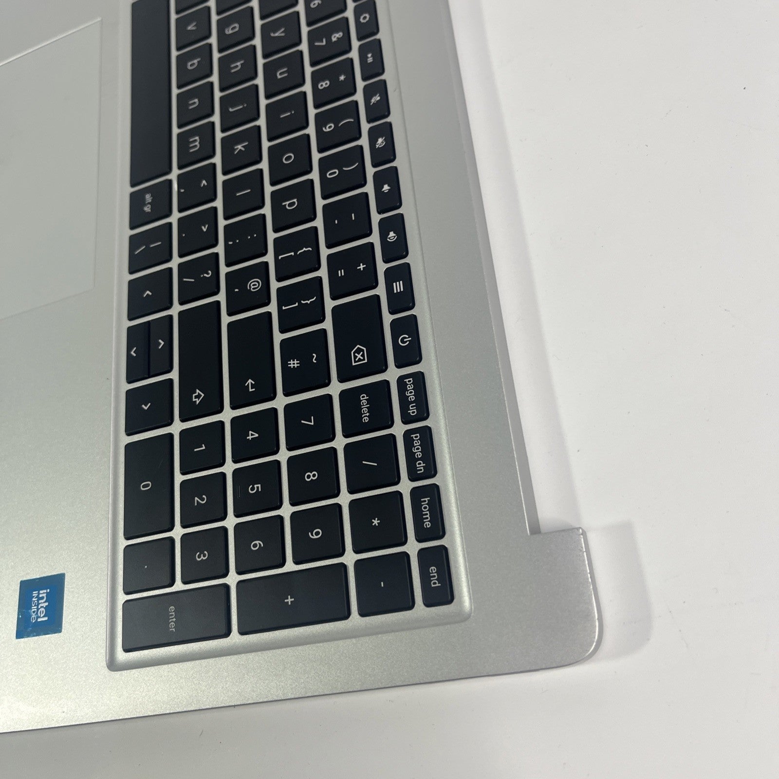HP Silver Chromebook 15a-na0005sa Palmrest, Keyboard,speakers, Touchpad