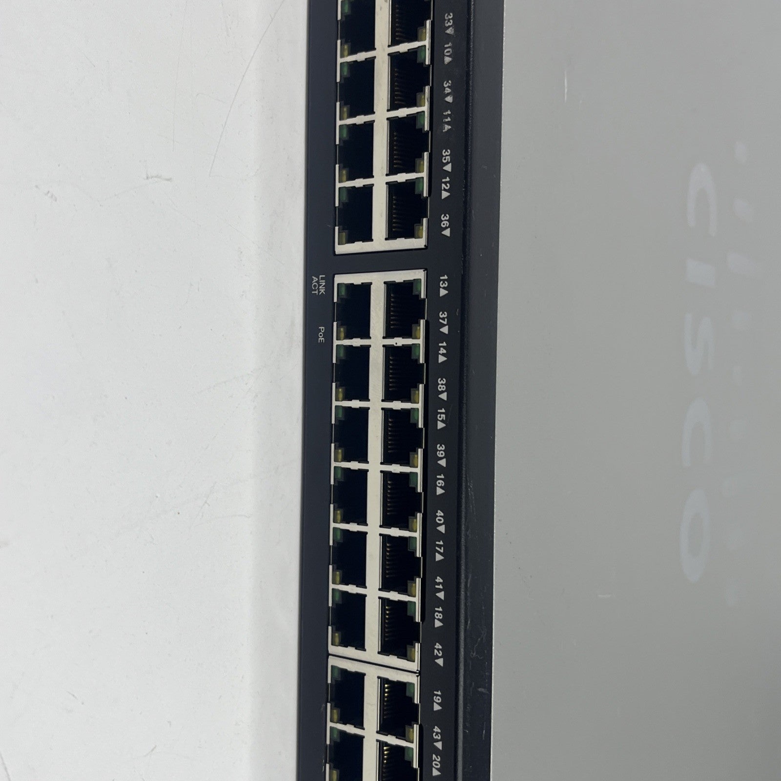 Cisco SG200-50FP 50-Port Gigabit PoE Smart Switch