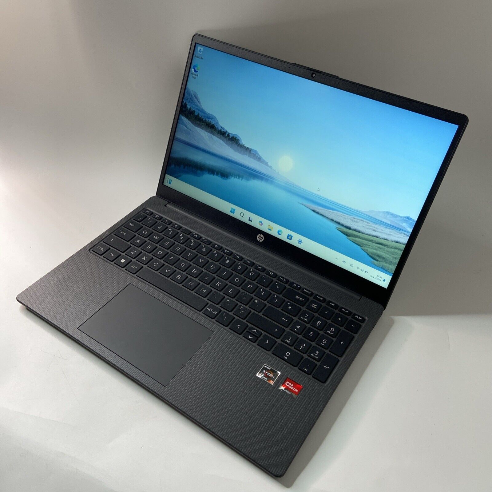 HP Laptop 15-fc0001sa AMD Ryzen 5-7520U Processor 8GB RAM 256GB SSD Windows 11