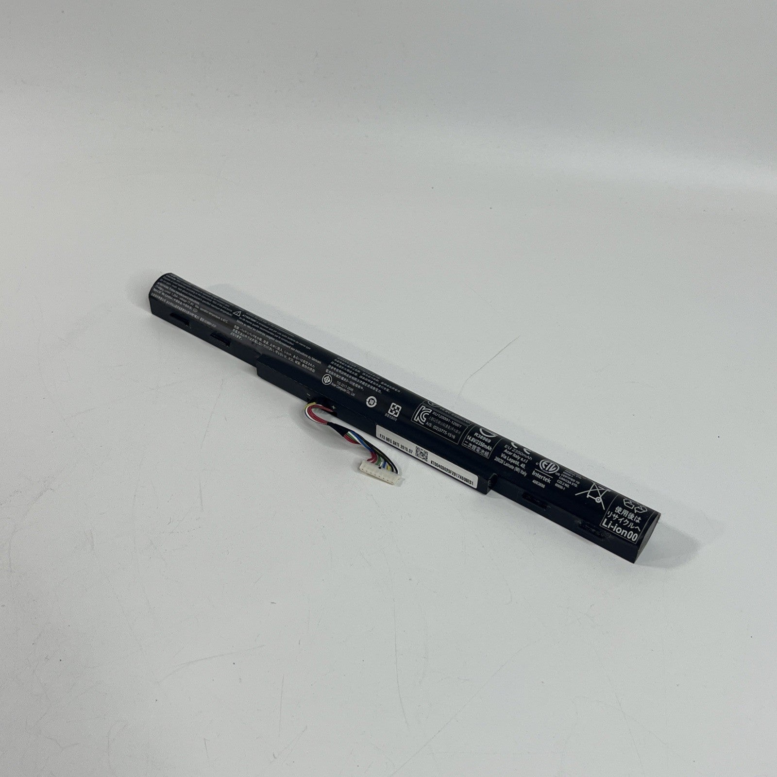 Genuine Acer Aspire V3-574  Laptop Battery AL15A32 Battery Health: Good
