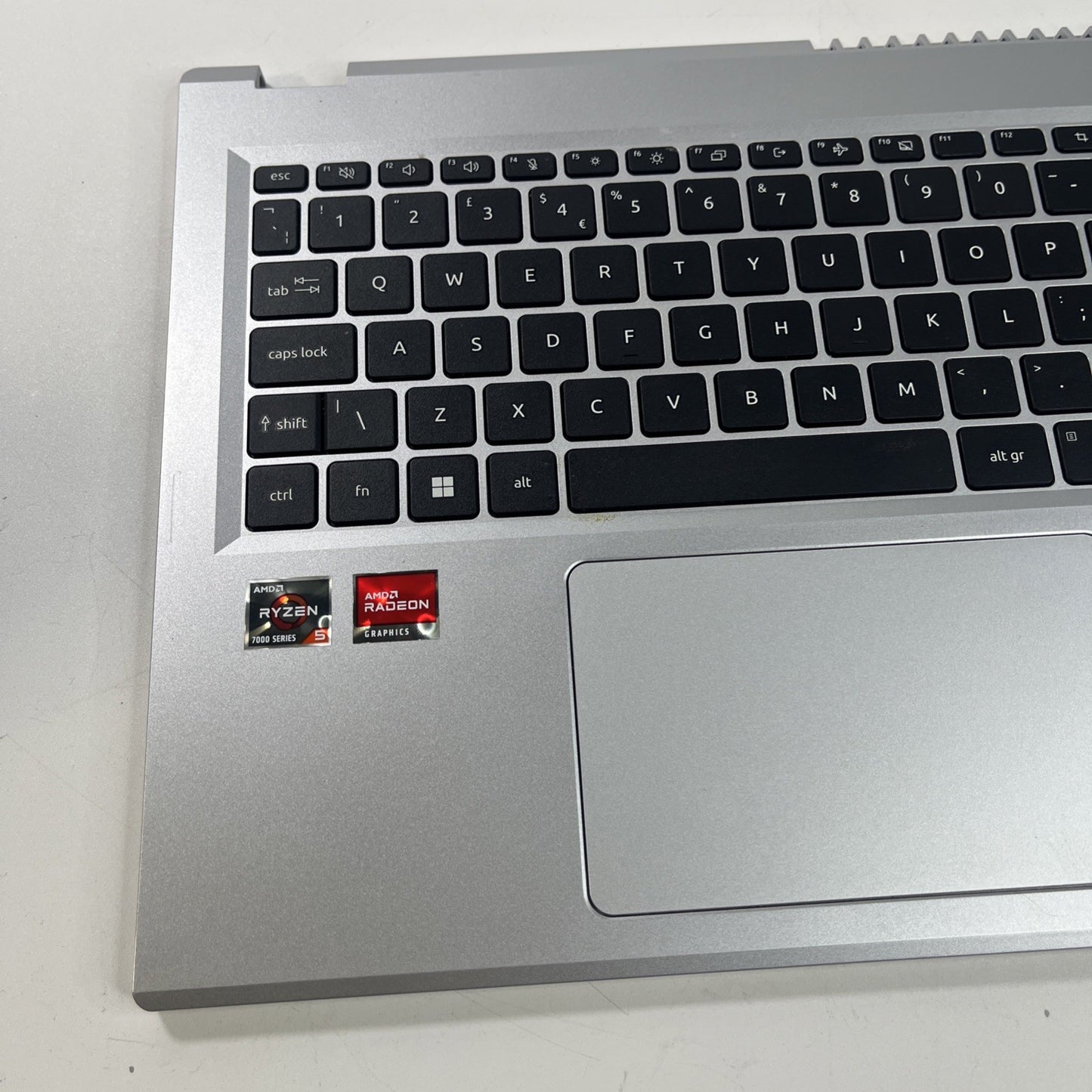 Sliver Acer Aspire 3 A315-24P Palmrest Cover UK Keyboard & Touchpad. Bit Cracked