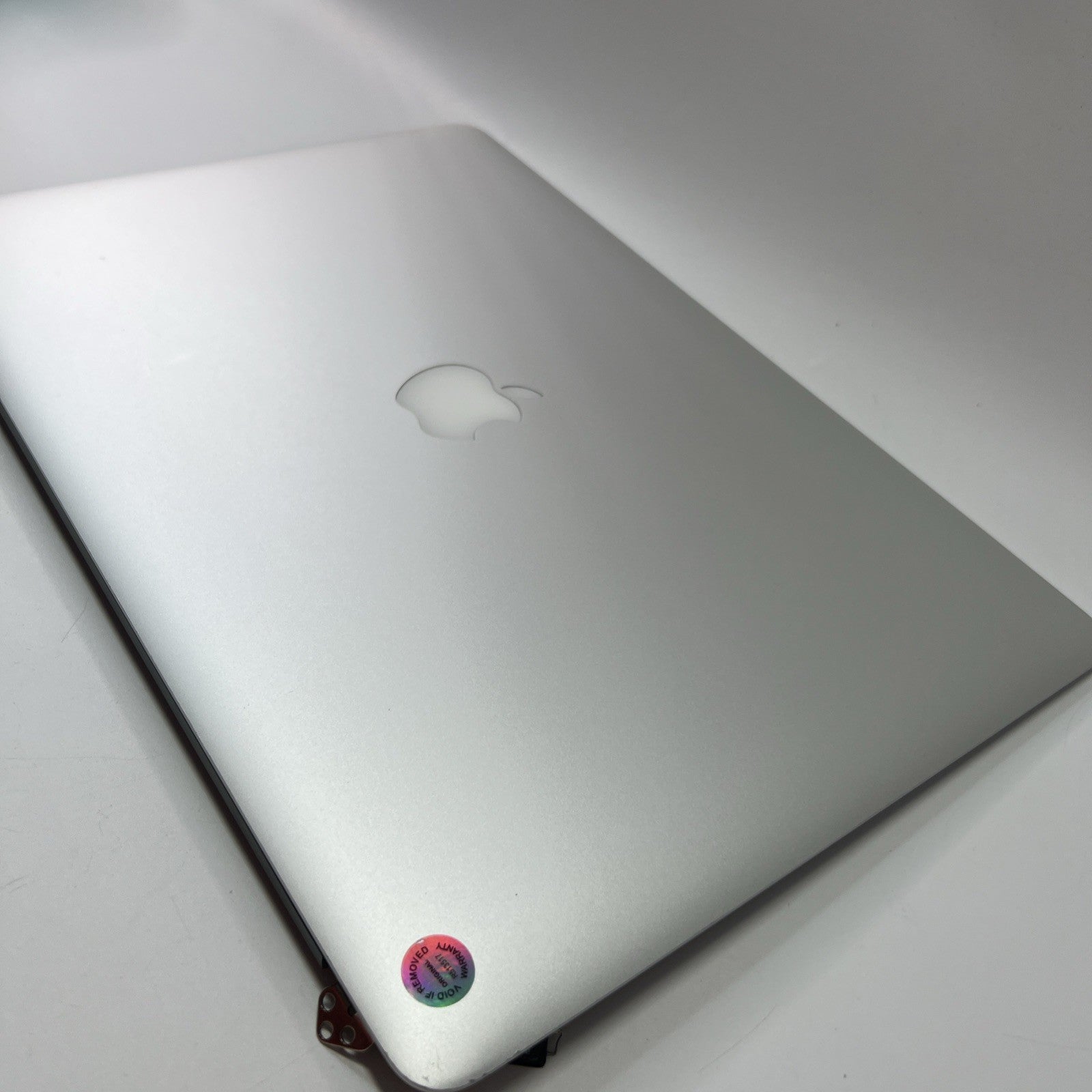 MacBook Pro A1398 15” Screen Assembly Mid 2015 (Poor Antiglare Coating)