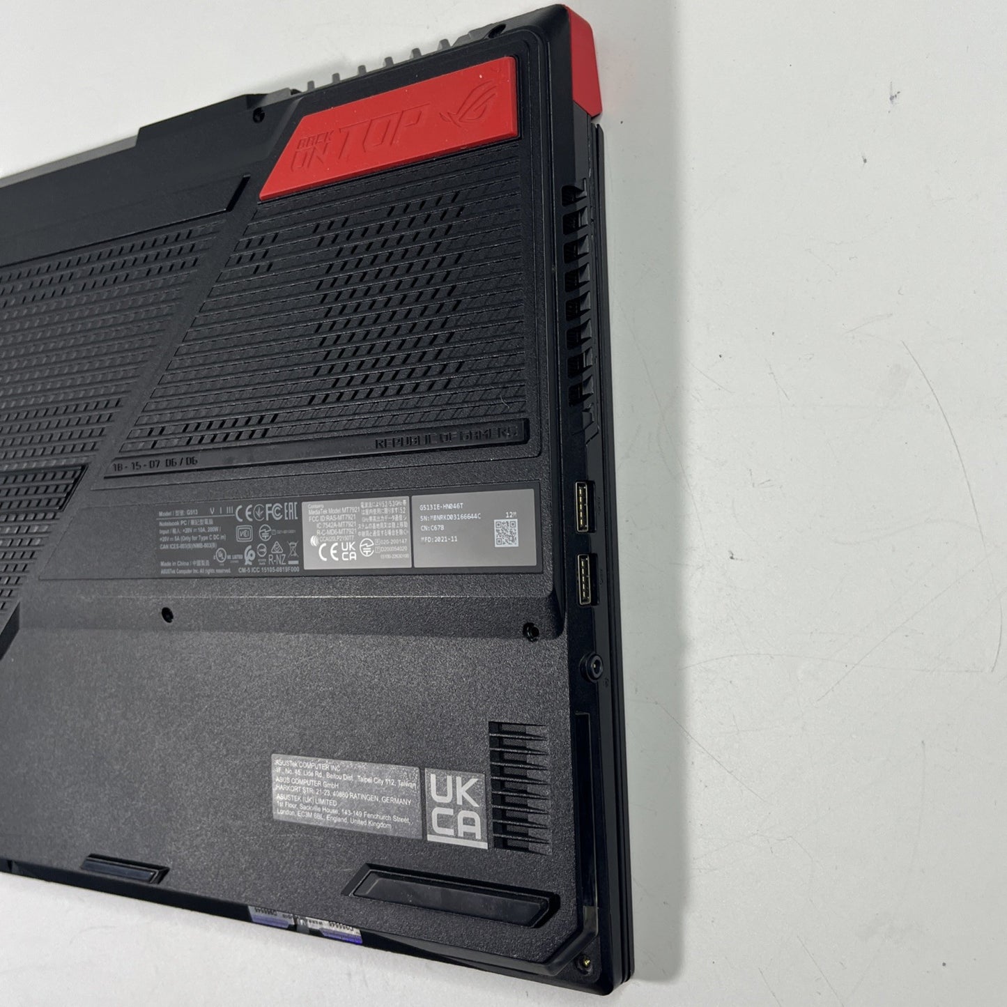 ASUS Rog Strix G513IE 15.5” Ryzen 7 4800H 16GB RAM 512GB SSD RTX 3050Ti