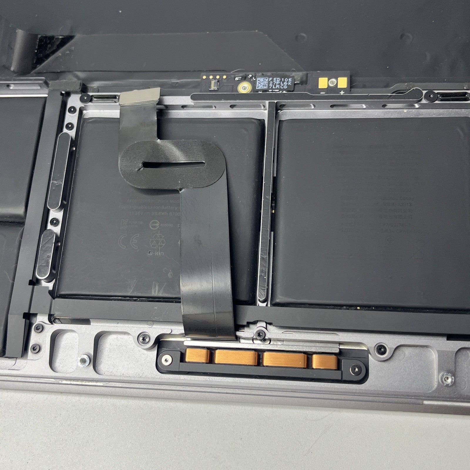 Genuine MacBook Pro16" A2141-2019 Palmrest keyboard Trackpad.  Bit Crack At Side