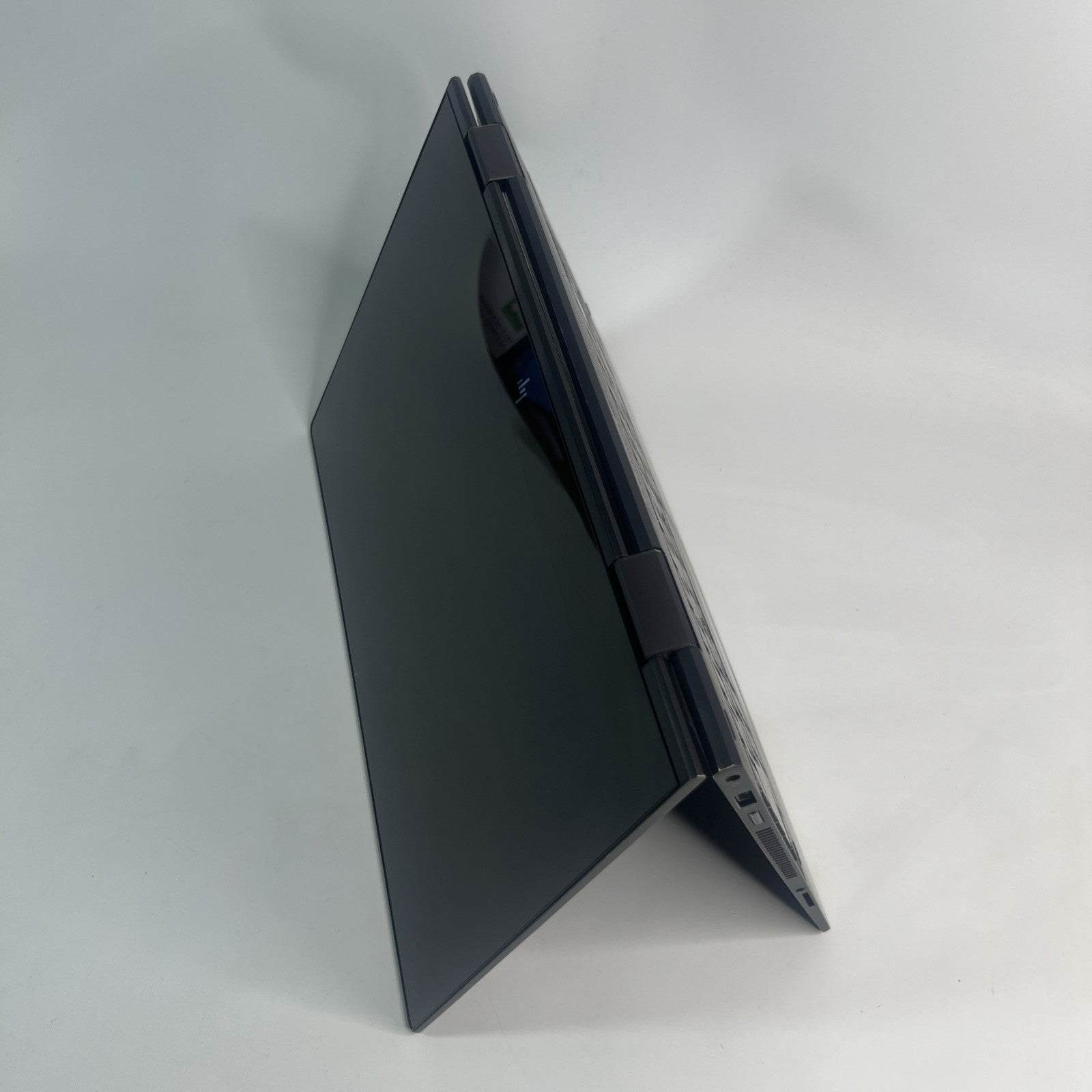 HP ENVY x360 15-ds0599sa 15.6" 2in1 Laptop AMD Ryzen 5-3500U 32GB RAM 256GB SSD 