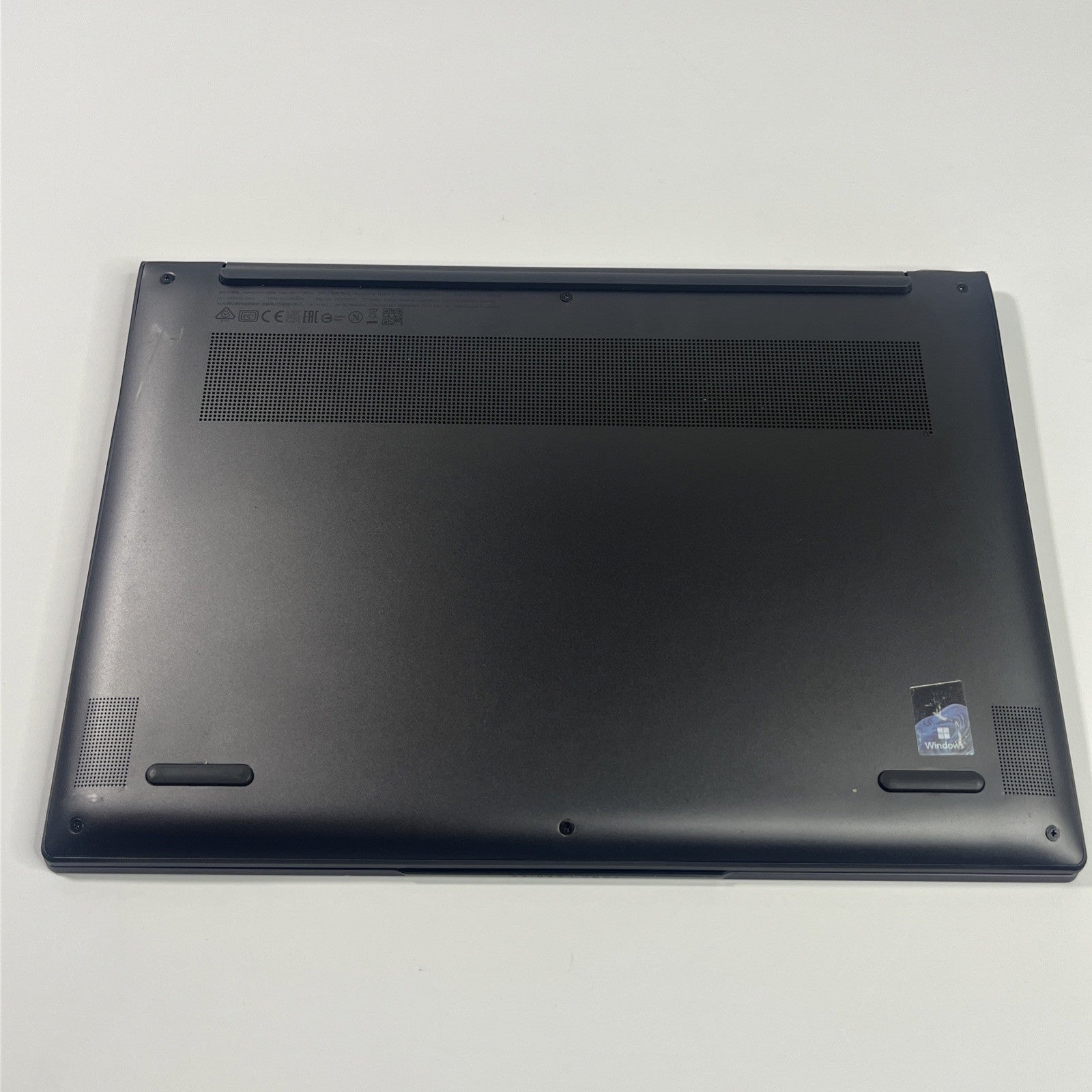 Lenovo Yoga slim 7 13.3”| 13ITL5|i7-1165G7 2.80 GHZ| 512GB NVME SSD 16GB RAM