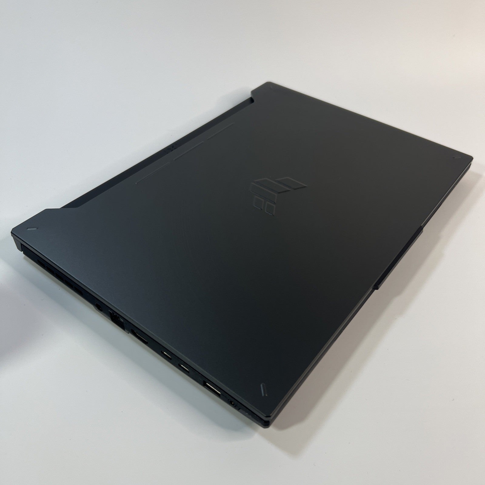 ASUS Tuf F15 FX507ZU4 Gaming Laptop Intel i7-12700H  RTX 4050 16GB RAM 1TB SSD