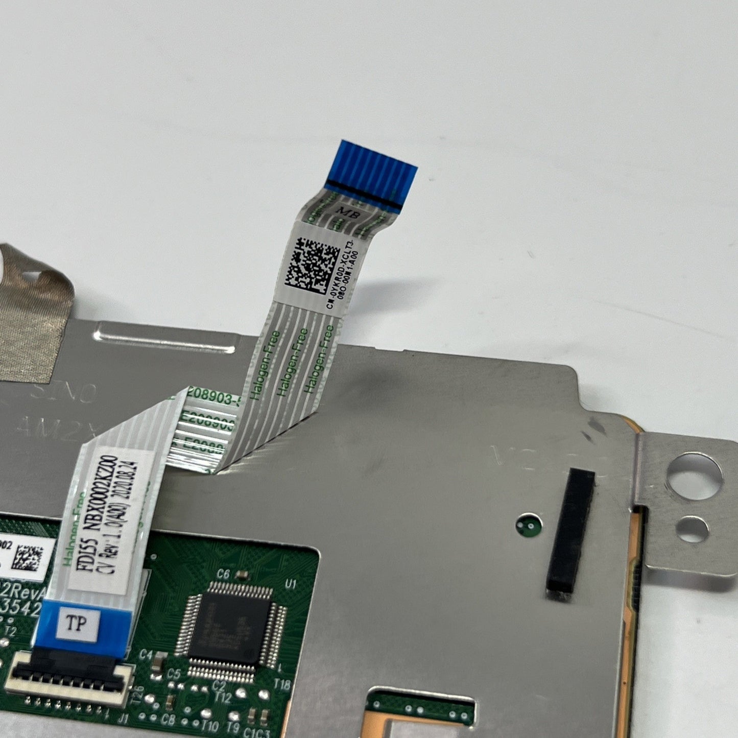 Genuine Dell Inspiron 3505 Genuine Touchpad Trackpad + Cable + Screws 0C9G5M