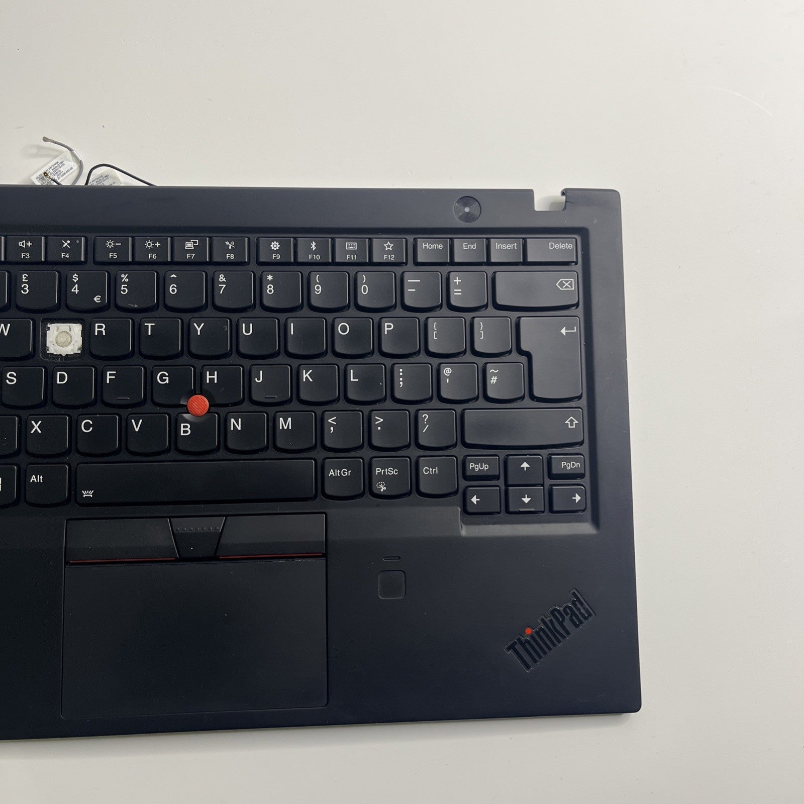 Genuine black Lenovo ThinkPad X1 Carbon 6th Gen Complete UK Palmrest.Missing Key