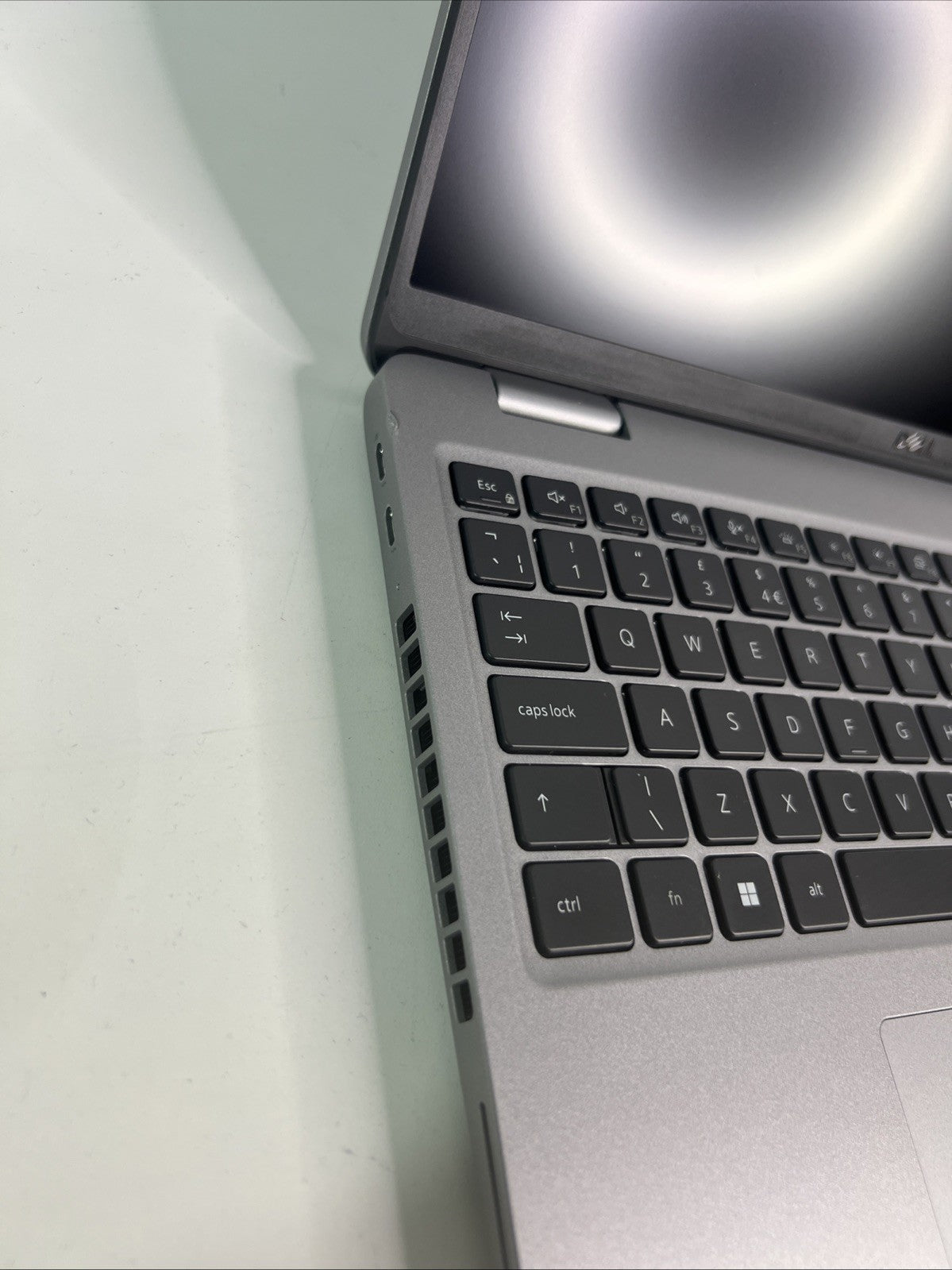 Dell Latitude 5540 Intel Core i7-1365U 16GB RAM 2TB SSD Windows 11 15.6” Laptop