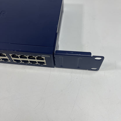 Netgear  FS524 24 Ports 10/100 Mbps Fast Ethernet Switch.Few Minors Signs