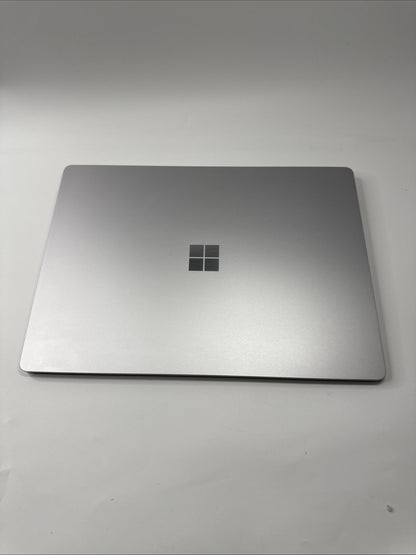 Microsoft Surface Laptop 4 13.5" Inte i5-1135G7 8GB RAM 512GB SSD Cracked Screen