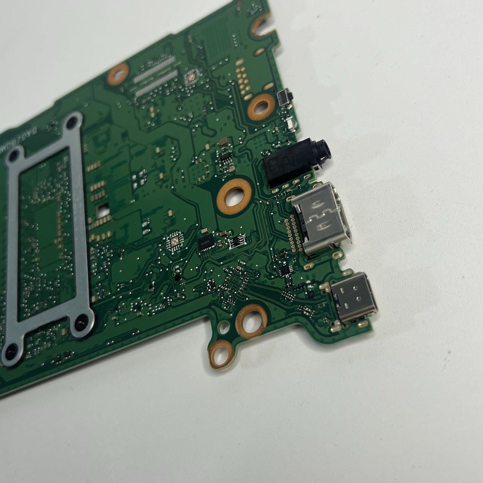 Acer CB spin 714 n22q10 motherboard I3 13th  NBKLD110043 Power On Backlit Issue