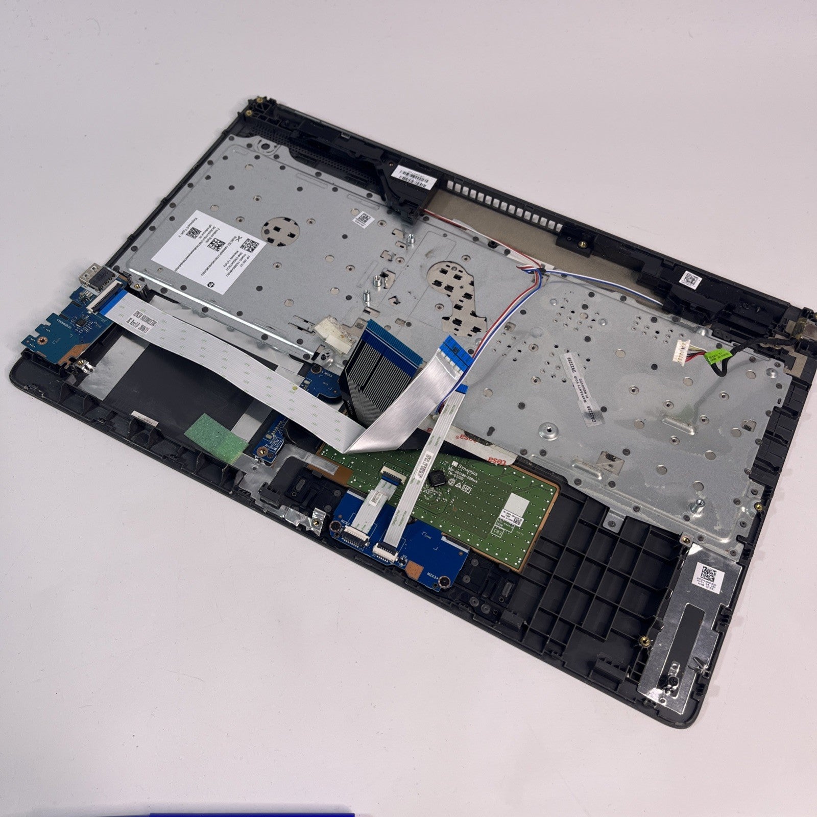 Genuine Black Hp 250 G7  Palmrest , Keyboard , Speakers & Usb Board