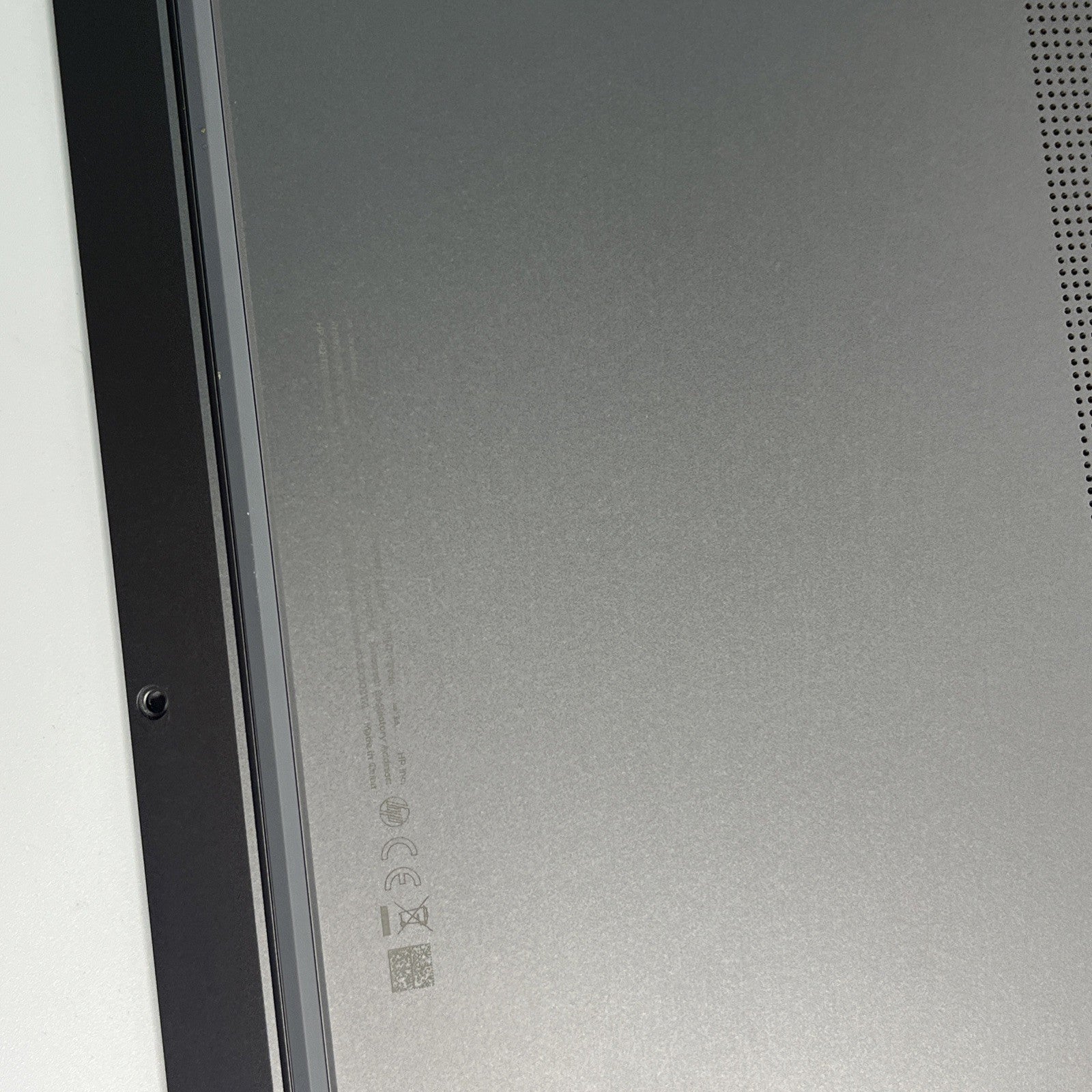 Genuine HP chromebook 14b-na0005na bottom base, Grey.