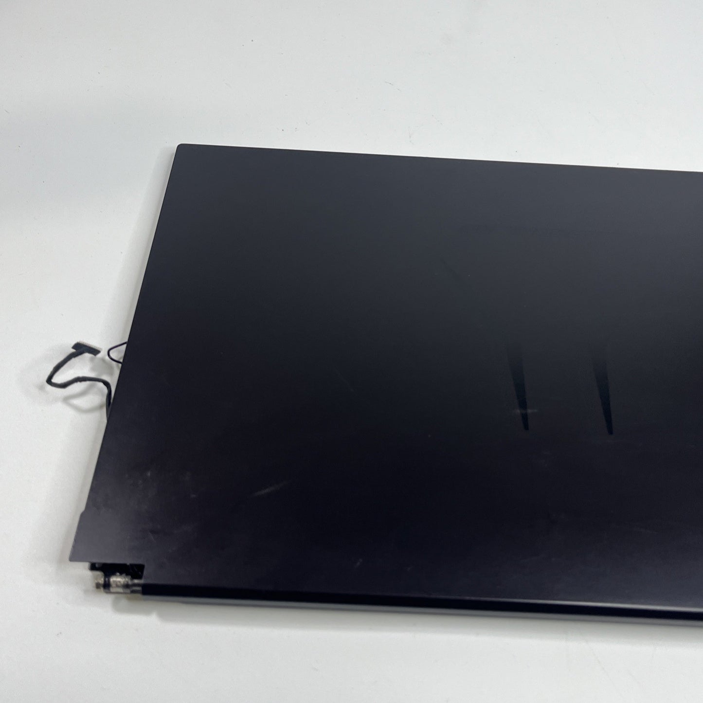 Genuine Black Medion Erazer E10  Top Lid ,webcam & Bezel Grade A NP501