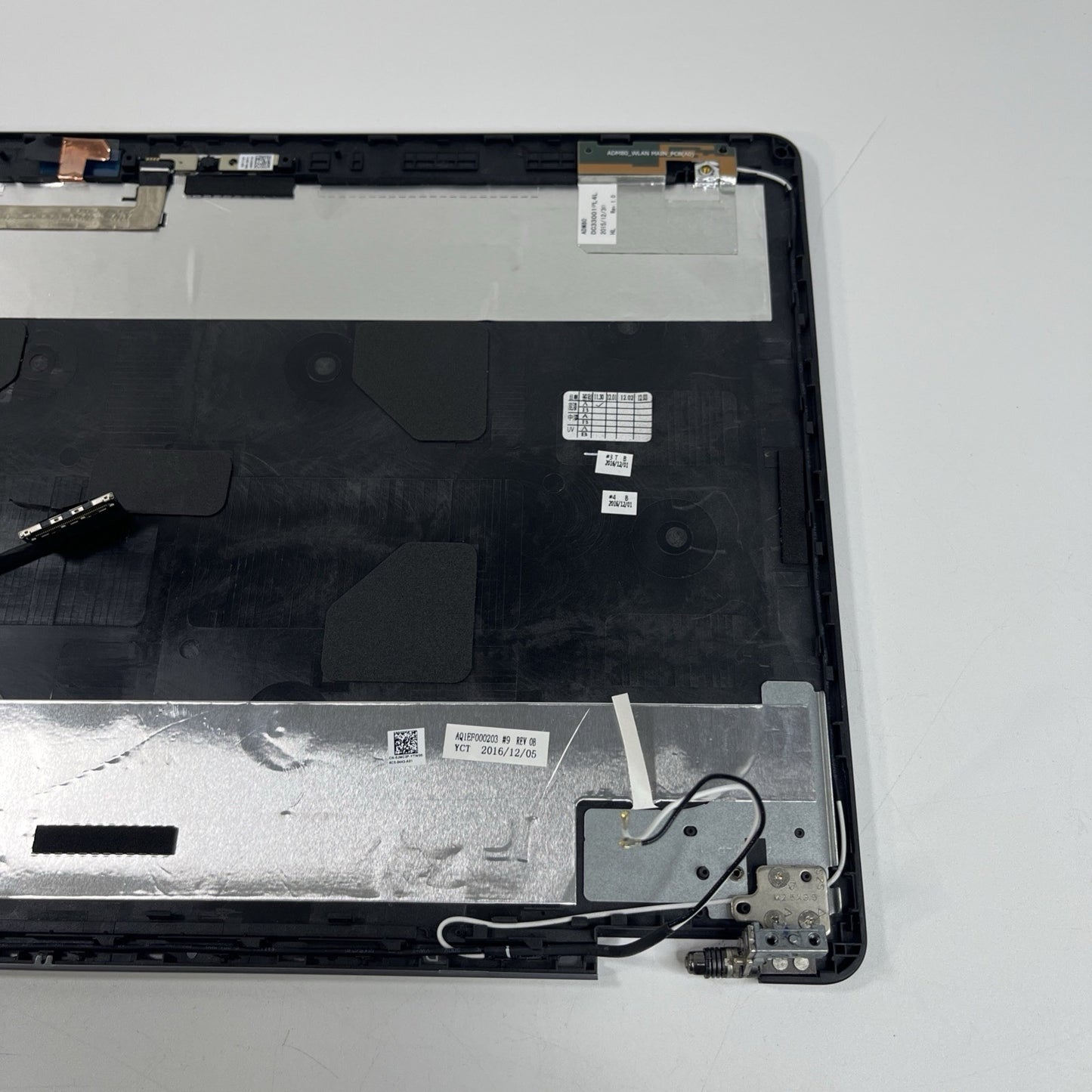 Genuine Black DELL LATITUDE  E5570 Back Cover Top Lid & Webcam. CN-0JMC3P