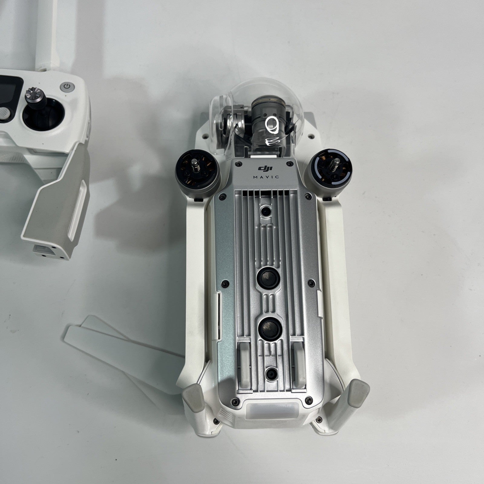 DJI MAVIC PRO ALPINE WHITE 4K/60fps HDR, 40mph FHD Transmission For Parts