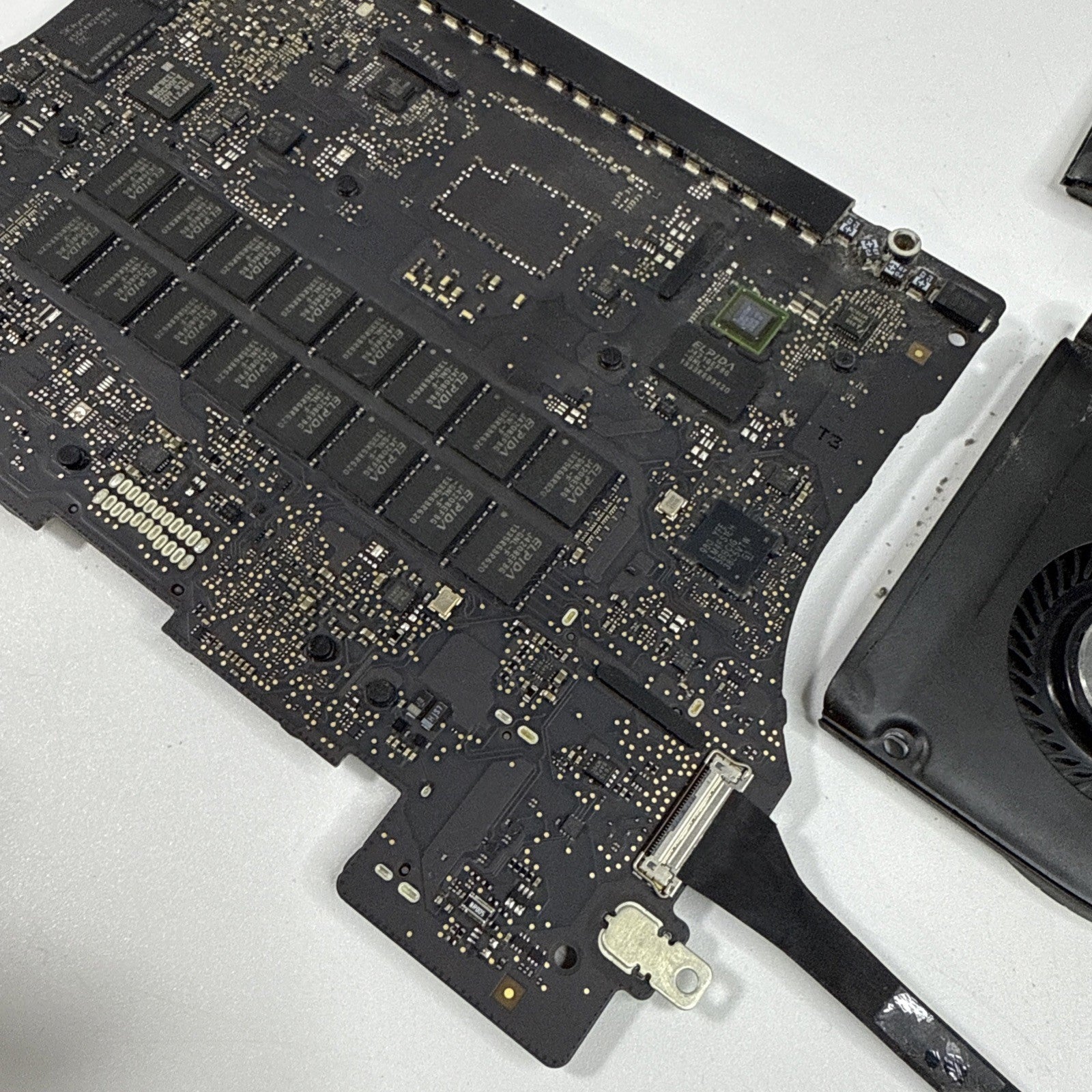 MacBook Pro 15" A1398 Late 2013 Logic Board i7-4960HQ (FOR PARTS)