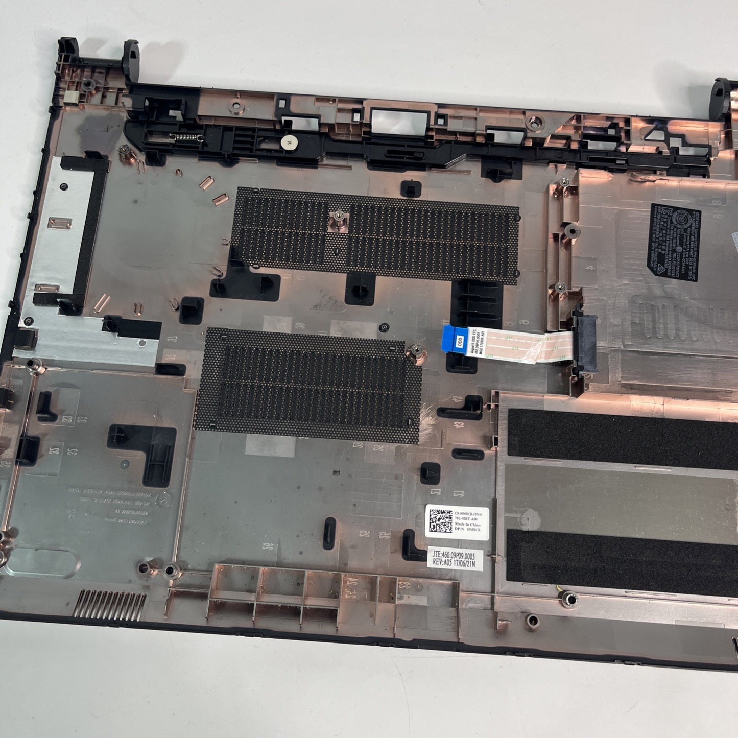 Genuine Black Dell Vostro 15 3568 Bottom-base Cn-00MRCR-JTn