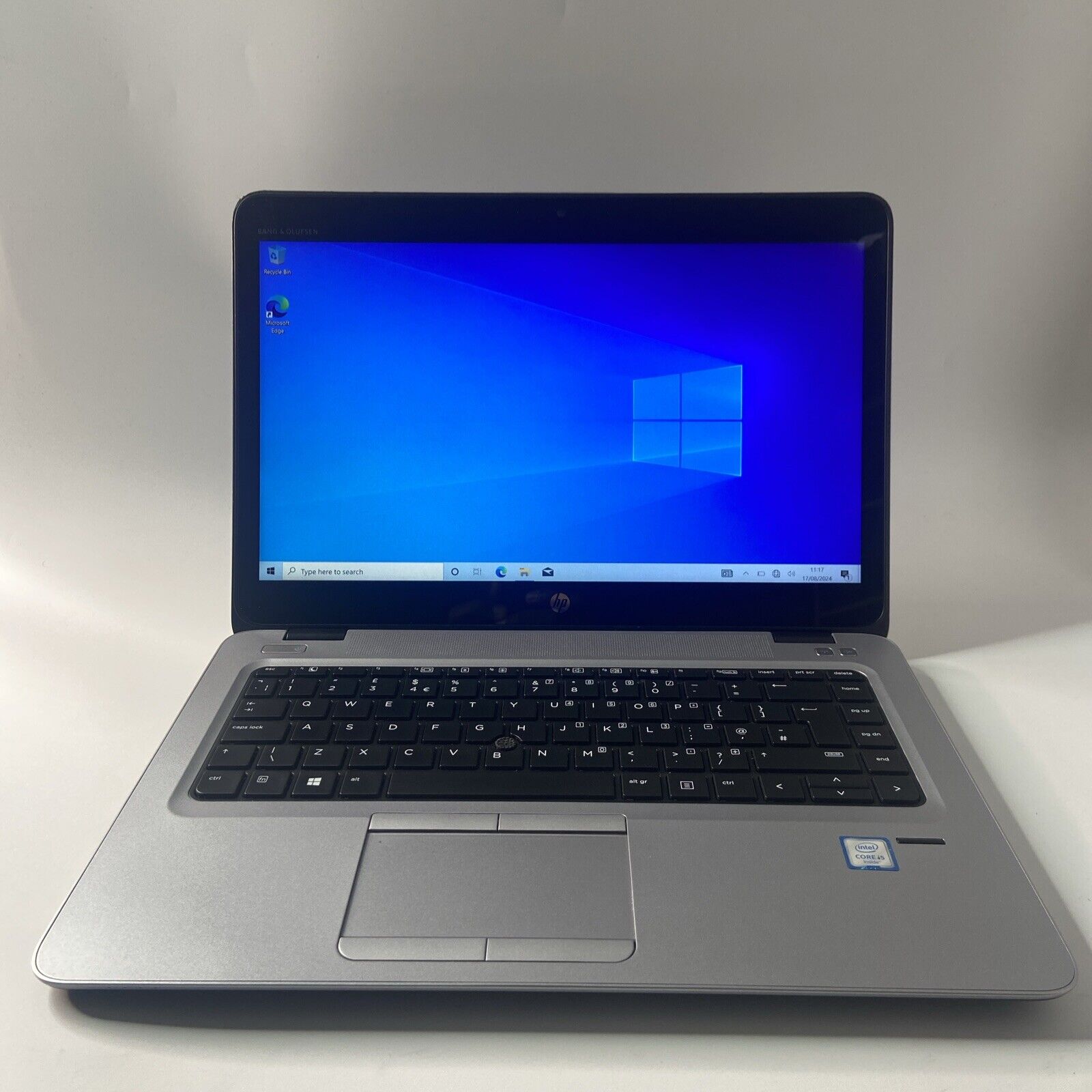 HP EliteBook 840 G3  i5-6300U 2.40 GHz 8GB 256 GB SSD Windows 10 Pro
