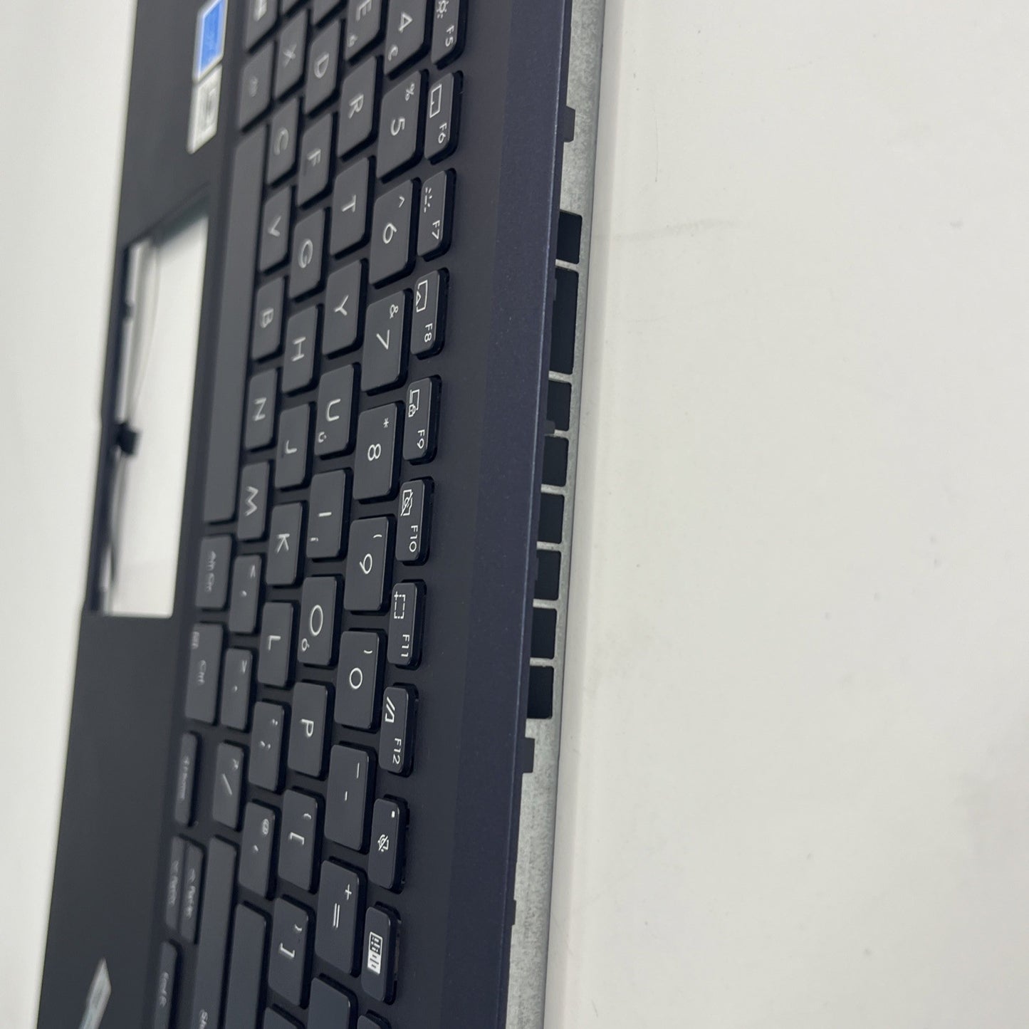 Genuine Blue ASUS Expertbook B1500C palmrest And Keyboard 13N1–DFA0511