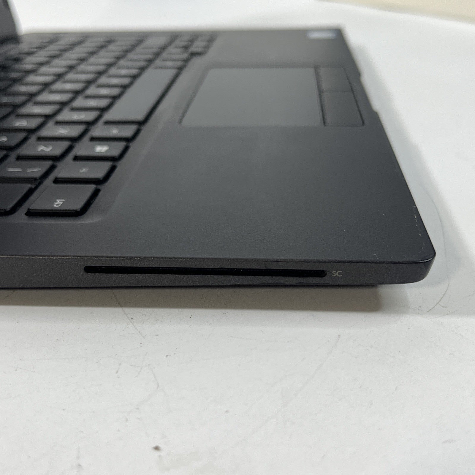 Dell Latitude 7400 14’’ Laptop Core i7-8665U 16GB RAM 256GB SSD Windows 11
