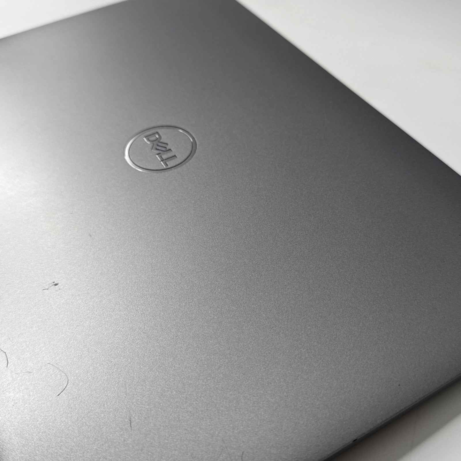 Genuine Dell Latitude 5420 Top Lid Cover AP30K000403 0DW98X - Silver