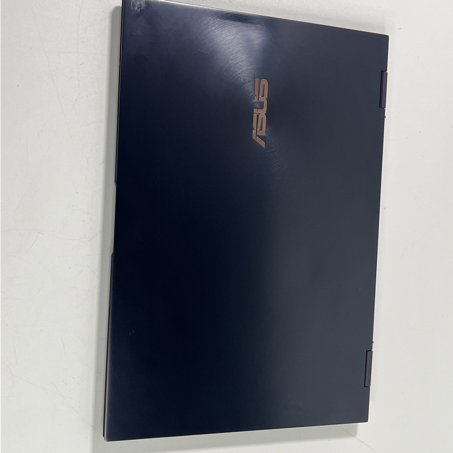 ASUS Zenbook Flip S UX363EA 14"  360 Touchscreen 2in1 i7-1165G7  16GB Ram