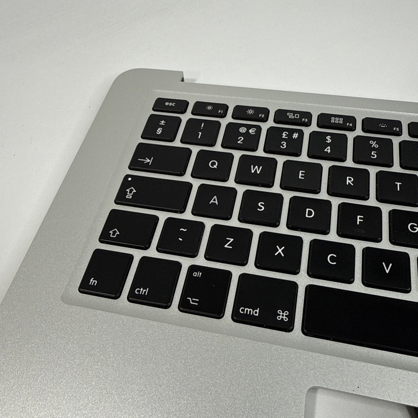 Macbook AIR 13” A1466 2013 2014 2015 2017 UK Keyboard Palmrest Assembly