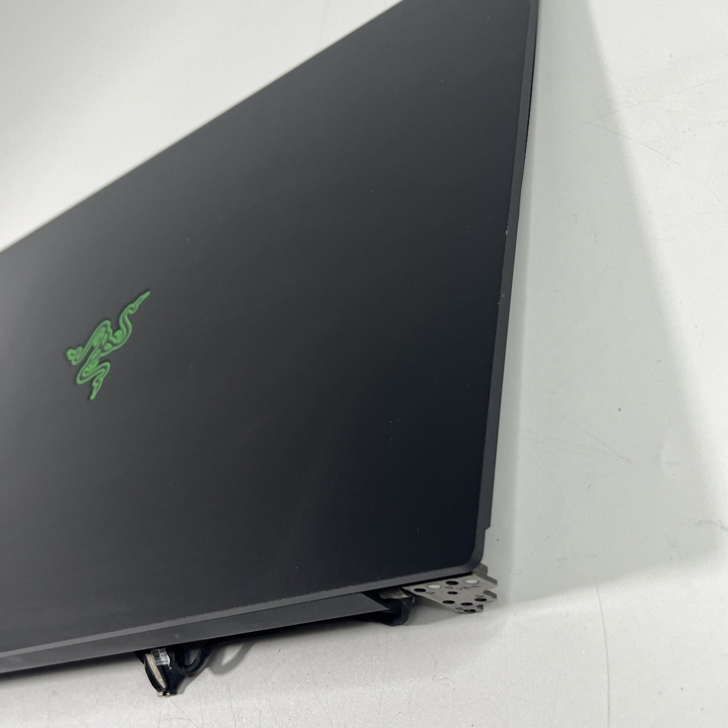 Genuine Black RAZER BLADE PRO 17 RZ09-0368 Complete Top Lid And Screen Assembly.