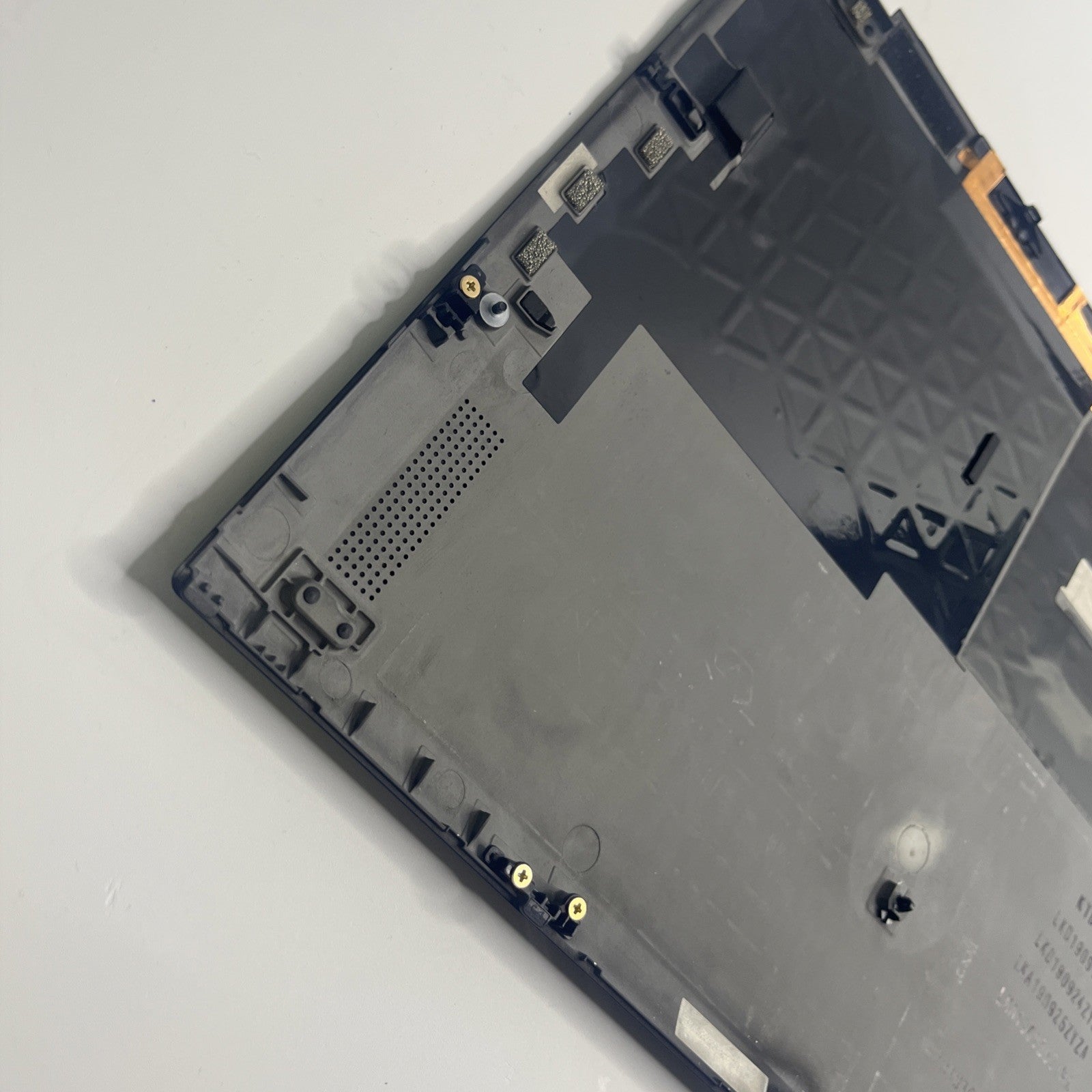 Genuine black ck Lenovo ThinkPad X1 Carbon 7th Gen Bottom Base Cover.
