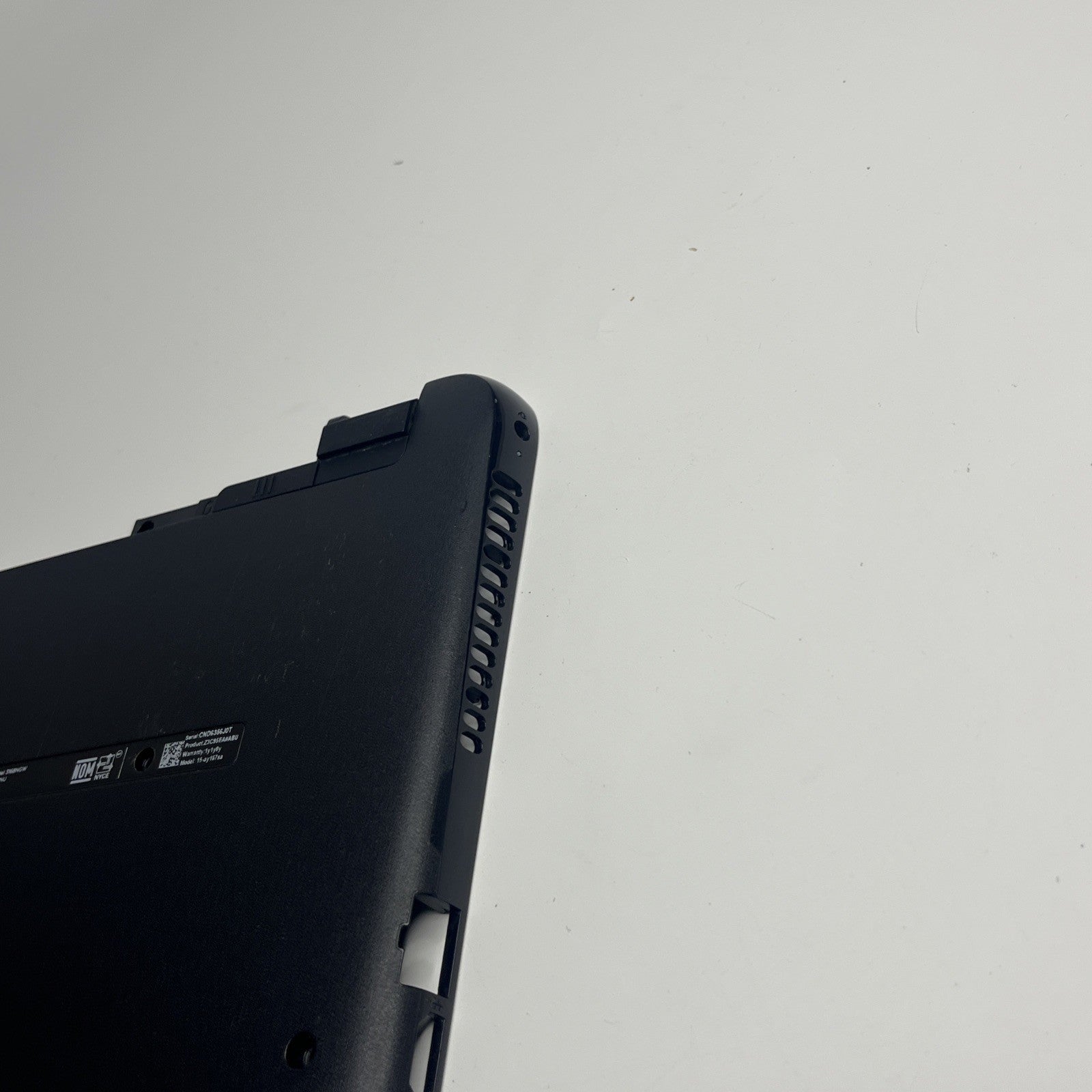 Genuine Black Hp Notebooks 15-AY167SA Bottom Base Cover Case AP1EM000600