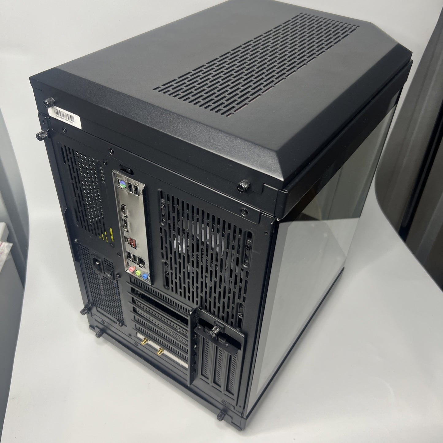 GAMEMAX HYPE TOWER PC i7-14700KF 32GB RAM 1TB SSD Gigabyte MB 850W Gold PSU WIFI